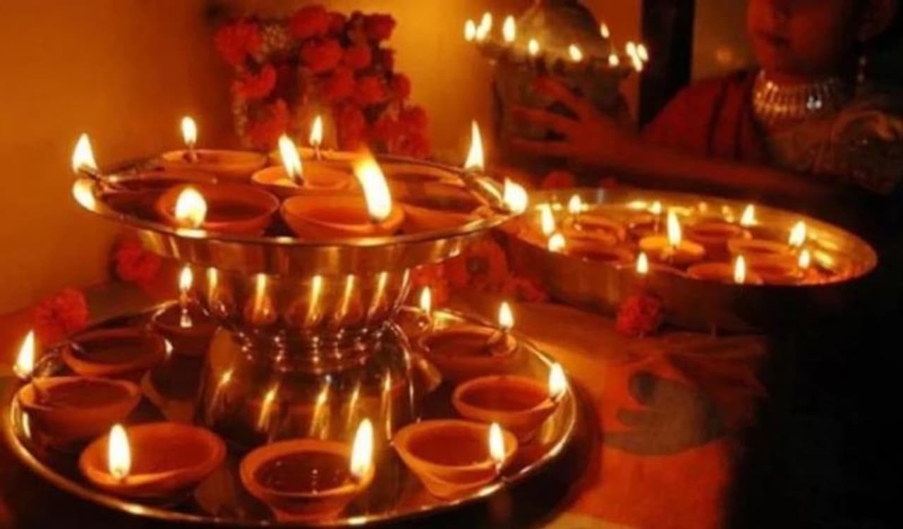 <p style="text align: justify;">Tomorrow is Diwali, and what you need to know is how to celebrate it this by taking proper precautions to stay safe from the virus. A virus can never restrict us from celebrating our festivals. So, keep your festive mood on and arrange your home parties with your family members only.<br /> </p> <p style="text align: justify;">Tomorrow is Diwali, and what you need to know is how to celebrate it this by taking proper precautions to stay safe from the virus. A virus can never restrict us from celebrating our festivals. So, keep your festive mood on and arrange your home parties with your family members only.<br /> </p>