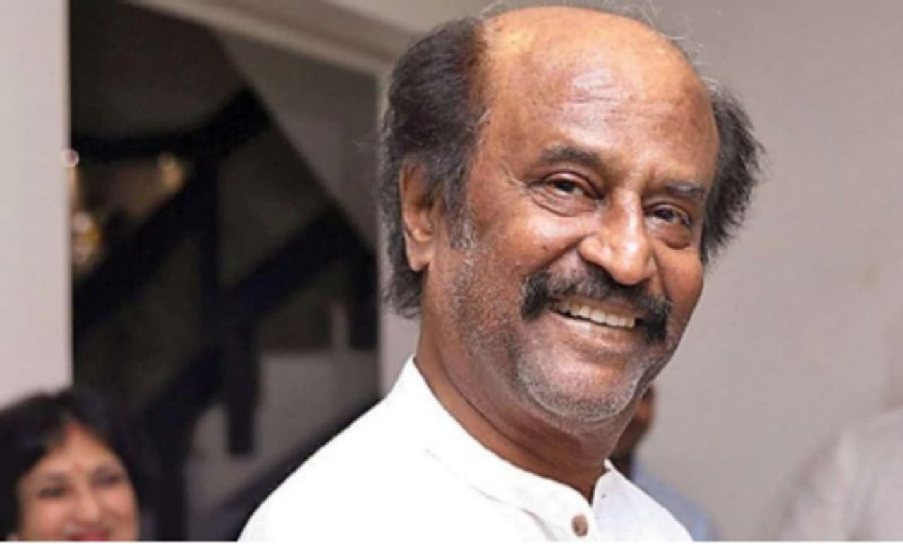 <p>ചെന്നൈയിലെ സ്വവസതിയിലായിരുന്നു രജനികാന്തിന്റെ ദീപാവലി ആഘോഷം. </p> <p>ചെന്നൈയിലെ സ്വവസതിയിലായിരുന്നു രജനികാന്തിന്റെ ദീപാവലി ആഘോഷം. </p>