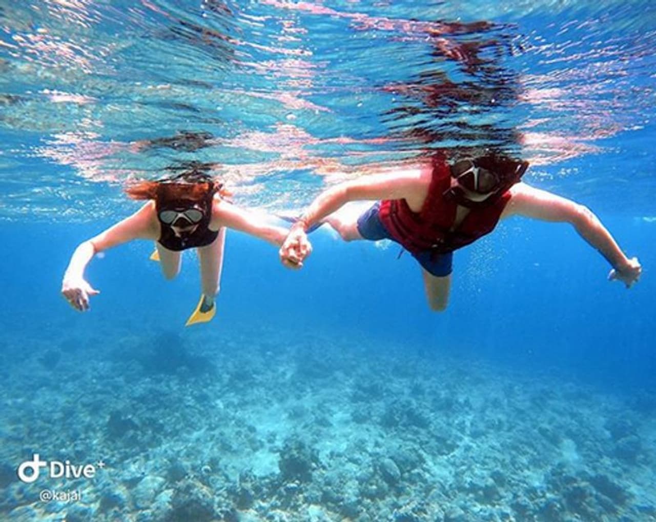 <p>കഴിഞ്ഞ 30ന് ആയിരുന്നു കാജല് അഗര്വാള് വിവാഹിതരായത്.</p> <p>കഴിഞ്ഞ 30ന് ആയിരുന്നു കാജല് അഗര്വാള് വിവാഹിതരായത്.</p>