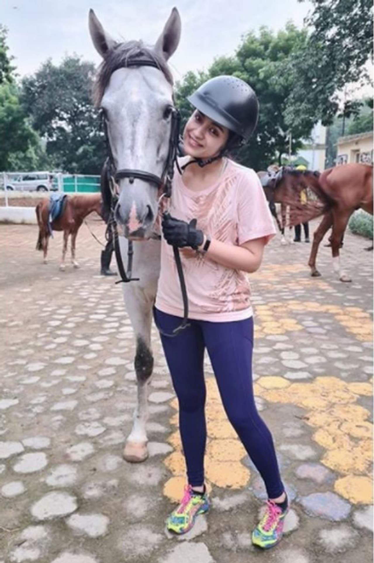 <p>ಕಾಲಿವುಡ್ ನಟಿ ತೃಷಾ ಸೌತ್ನ ಟಾಪ್ ನಿಟಯರಲ್ಲೊಬ್ಬರು. ಪೆಟ್ಟಾ, 96 ಸಿನಿಮಾದಲ್ಲಿ ಹಿಟ್ ಆದ ನಟಿ ಲಾಕ್ಡೌನ್ನಲ್ಲೇನು ಮಾಡಿದ್ರು..?</p> <p>ಕಾಲಿವುಡ್ ನಟಿ ತೃಷಾ ಸೌತ್ನ ಟಾಪ್ ನಿಟಯರಲ್ಲೊಬ್ಬರು. ಪೆಟ್ಟಾ, 96 ಸಿನಿಮಾದಲ್ಲಿ ಹಿಟ್ ಆದ ನಟಿ ಲಾಕ್ಡೌನ್ನಲ್ಲೇನು ಮಾಡಿದ್ರು..?</p>