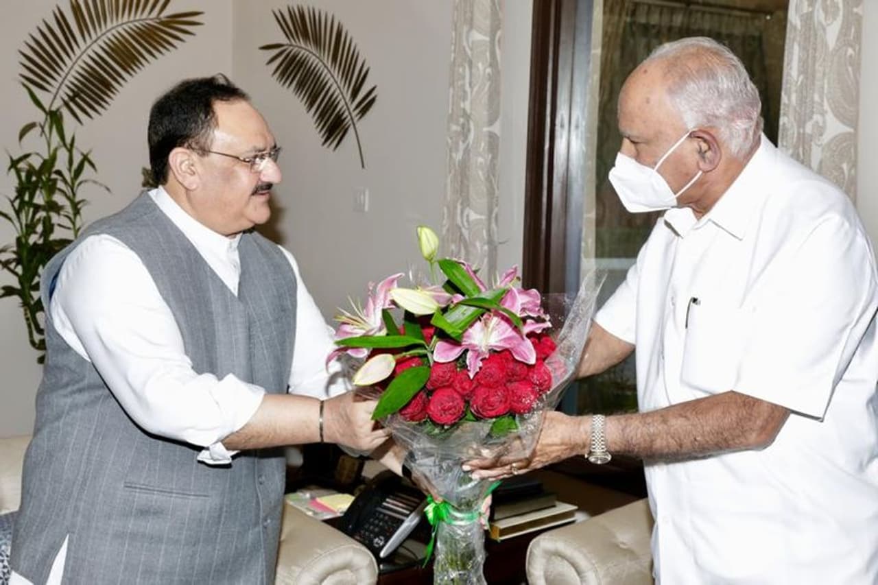 <p>ಸಂಪುಟ ವಿಸ್ತರಣೆ ವಿಚಾರವಾಗಿ ಇಂದು (ಬುಧವಾರ) ಬಿಜೆಪಿ ರಾಷ್ಟ್ರೀಯಾಧ್ಯಕ್ಷ ಜೆ.ಪಿ. ನಡ್ಡಾ ಅವರನ್ನ ಸಿಎಂ ಬಿ.ಎಸ್. ಯಡಿಯೂರಪ್ಪ ಭೇಟಿಯಾಗಿದರು.&nbsp;</p>