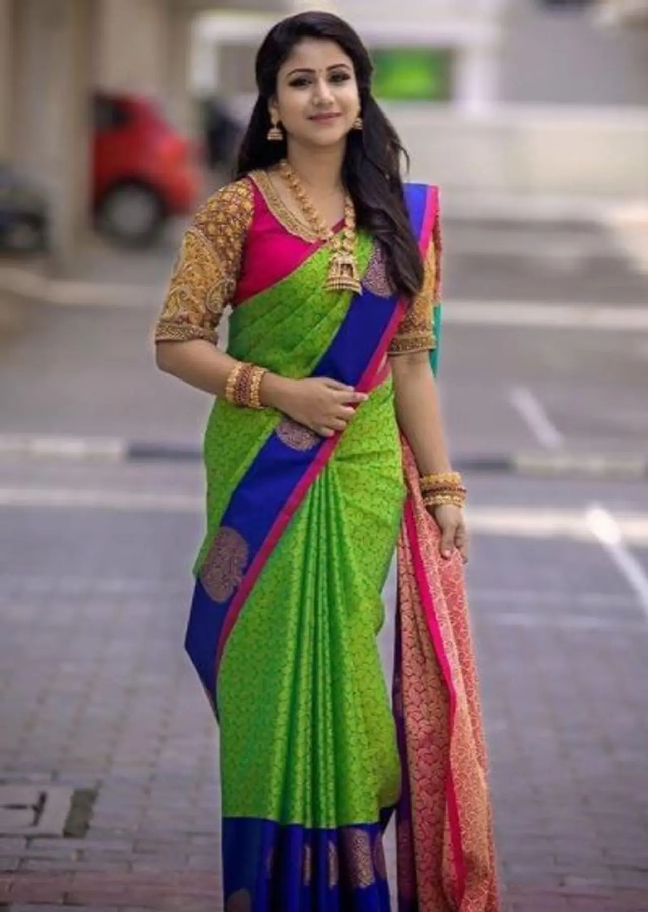 <p>விஜய் தொலைக்காட்சியில் ஒளிபரப்பான ராஜா ராணி சீரியல் மூலமாக ரசிகர்கள் மத்தியில் பிரபலமானது சஞ்சீவ் ஆல்யா மானசா ஜோடி. சீரியலில் செம்பா என்ற கதாபத்திரத்தில் ஆல்யா மானசாவும் கார்த்தி என்ற கதாபாத்திரத்தில் சஞ்சீவ்வும் நடித்திருந்தனர்.</p> <p>விஜய் தொலைக்காட்சியில் ஒளிபரப்பான ராஜா ராணி சீரியல் மூலமாக ரசிகர்கள் மத்தியில் பிரபலமானது சஞ்சீவ் ஆல்யா மானசா ஜோடி. சீரியலில் செம்பா என்ற கதாபத்திரத்தில் ஆல்யா மானசாவும் கார்த்தி என்ற கதாபாத்திரத்தில் சஞ்சீவ்வும் நடித்திருந்தனர்.</p>