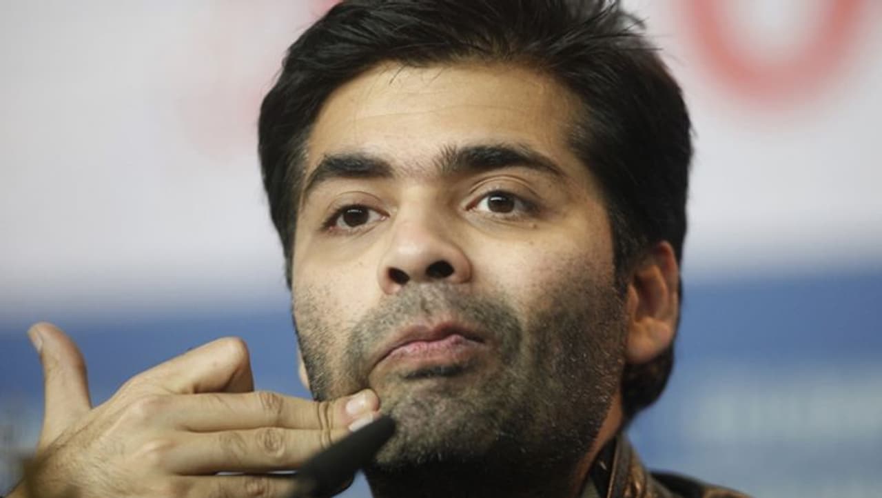 <p>ನಟ ಸುಶಾಂತ್ ಸಿಂಗ್ ರಜಪೂತ್ ಅವರ ಆತ್ಮಹತ್ಯೆಗೆ ಕರಣ್ ಜೋಹರ್ ಅವರನ್ನು ಹಲವು ಕಾರಣಗಳಿಗಾಗಿ ದೂಷಿಸಲಾಗಿದೆ, ಅವುಗಳಲ್ಲಿ ಒಂದು ಅವರ ಟಾಕ್ ಶೋ.&nbsp;</p>