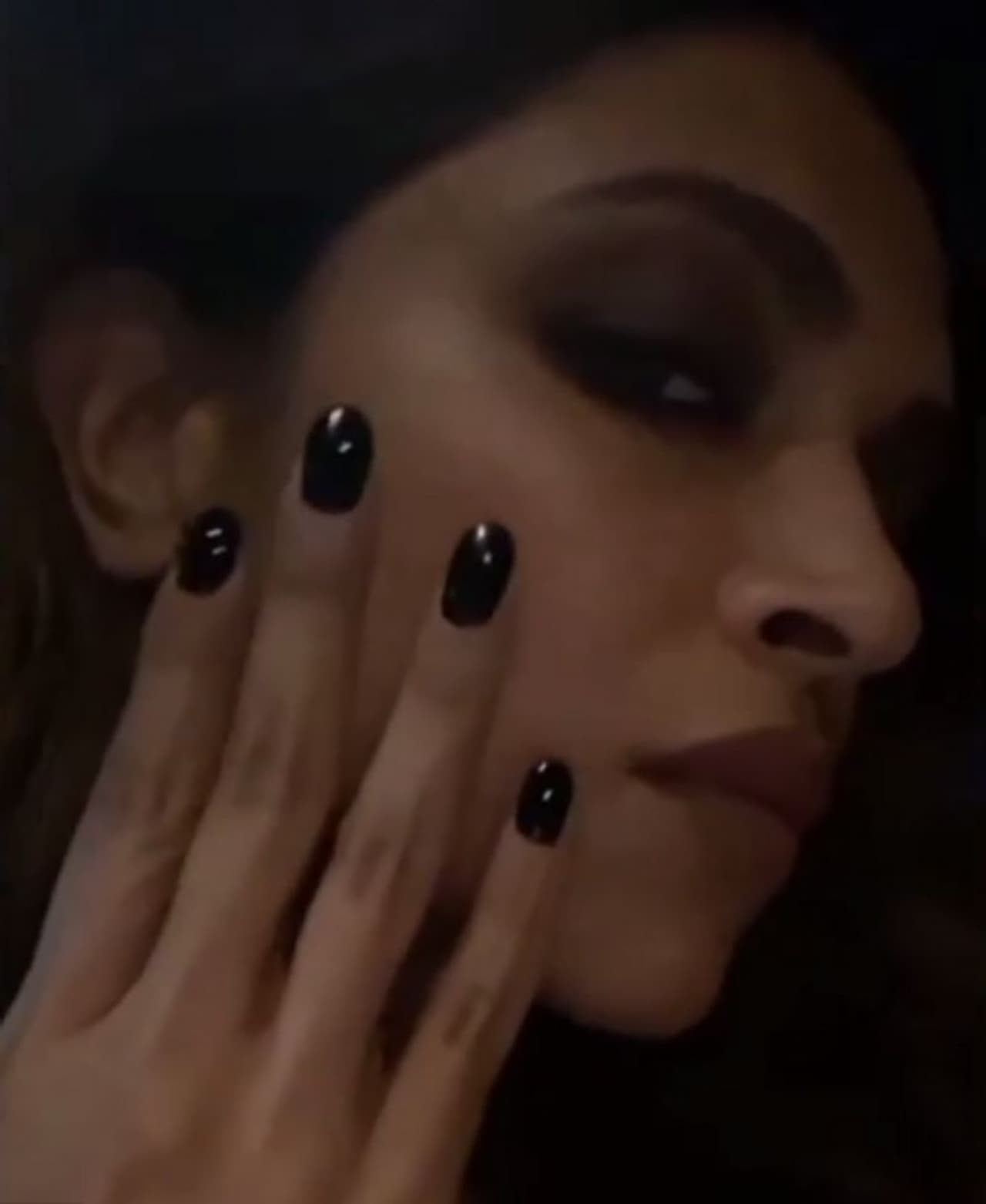 <p>ದೀಪಿಕಾ ಪಡುಕೋಣೆ ತಮ್ಮ ಲೇಟೆಸ್ಟ್ ಮೆನಿಕ್ಯೂರ್ ಫೋಟೋ ಶೇರ್ ಮಾಡಿದ್ದಾರೆ.</p> <p>ದೀಪಿಕಾ ಪಡುಕೋಣೆ ತಮ್ಮ ಲೇಟೆಸ್ಟ್ ಮೆನಿಕ್ಯೂರ್ ಫೋಟೋ ಶೇರ್ ಮಾಡಿದ್ದಾರೆ.</p>