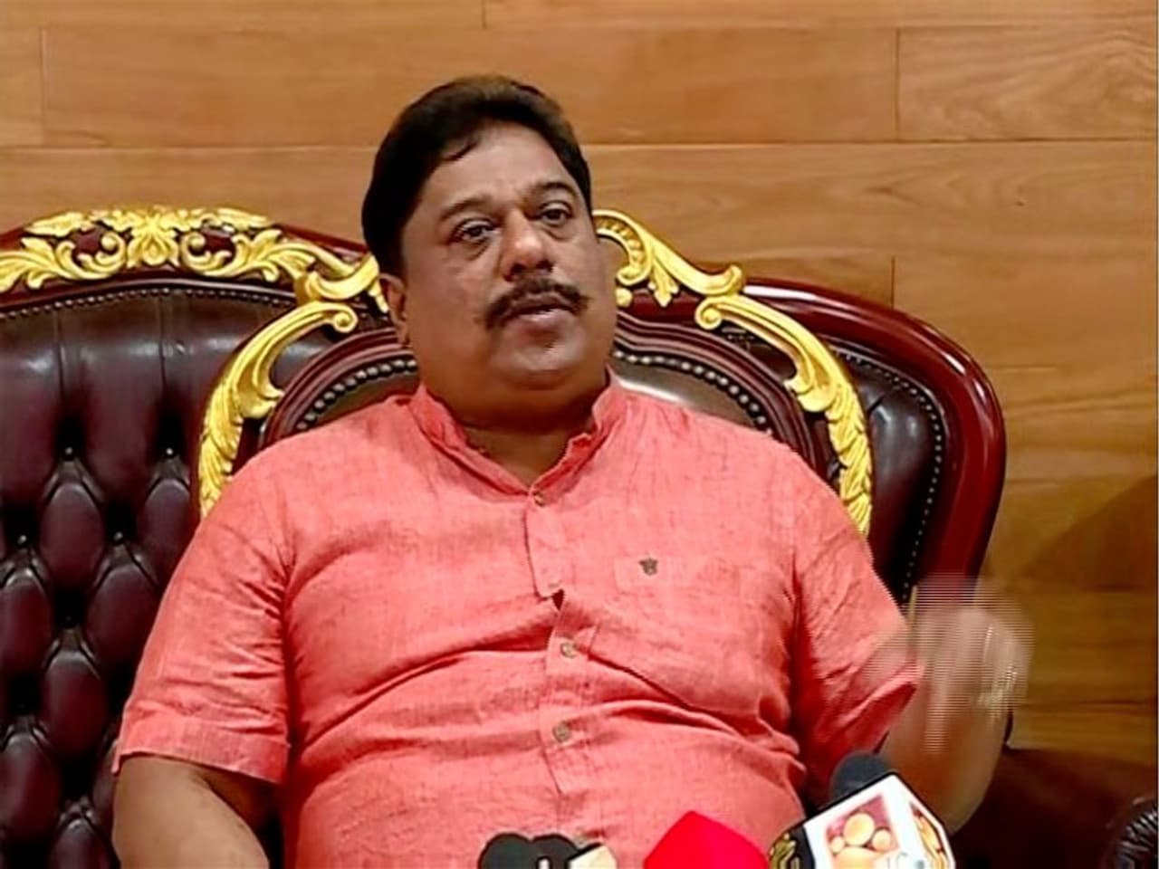 <p>ബിജു രമേശിന്റെ ആരോപണങ്ങള് ചുവടെ</p> <p>ബിജു രമേശിന്റെ ആരോപണങ്ങള് ചുവടെ</p>