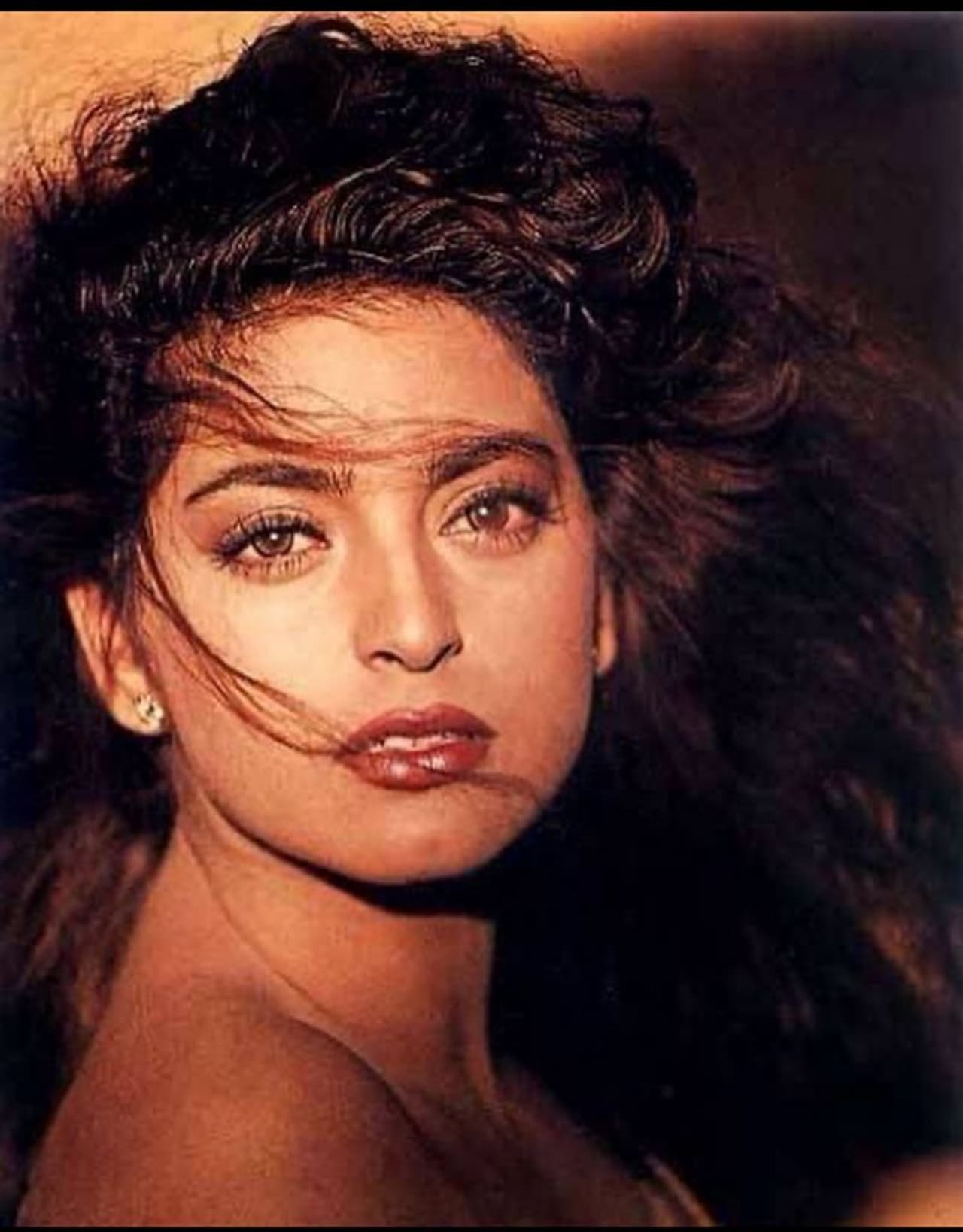 <p>ಇತ್ತೀಚೆಗೆ ಇಟೈಮ್ಸ್ಗೆ ನೀಡಿದ ಇಂಟರ್ವ್ಯೂವ್ನಲ್ಲಿ ತನ್ನ ಕೆರಿಯರ್ ಬಗ್ಗೆ ಪ್ರಾಮಾಣಿಕವಾಗಿ ಮಾತಾನಾಡಿದ್ದಾರೆ ನಟಿ ಜೂಹಿ ಚಾವ್ಲಾ. </p> <p>ಇತ್ತೀಚೆಗೆ ಇಟೈಮ್ಸ್ಗೆ ನೀಡಿದ ಇಂಟರ್ವ್ಯೂವ್ನಲ್ಲಿ ತನ್ನ ಕೆರಿಯರ್ ಬಗ್ಗೆ ಪ್ರಾಮಾಣಿಕವಾಗಿ ಮಾತಾನಾಡಿದ್ದಾರೆ ನಟಿ ಜೂಹಿ ಚಾವ್ಲಾ. </p>