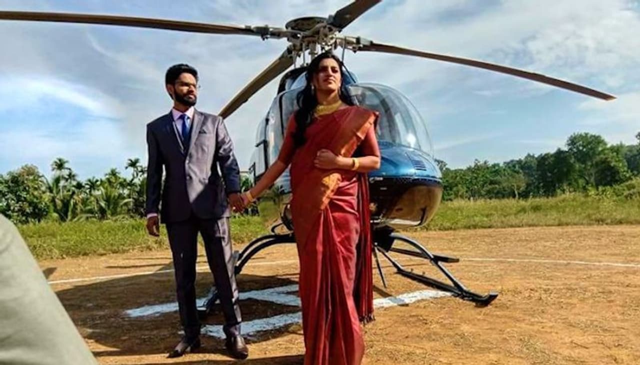 <p>Many thought local MP Rahul Gandhi had come for a visit. Soon they all realised the VVIP was not MP but a bride who was making a grand entry to her new generation wedding.</p> <p>Many thought local MP Rahul Gandhi had come for a visit. Soon they all realised the VVIP was not MP but a bride who was making a grand entry to her new generation wedding.</p>