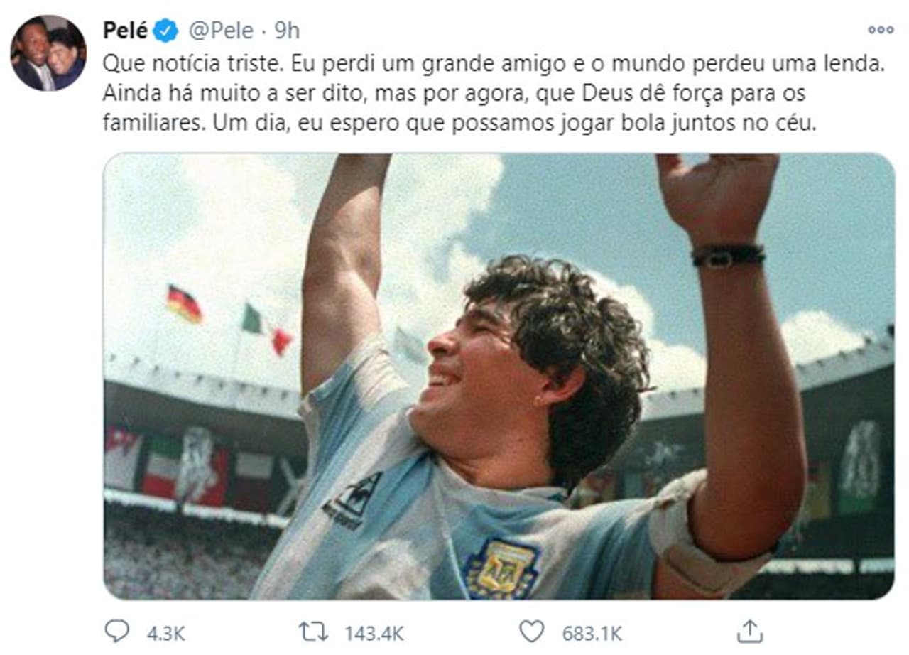 <p>ദുഖഭരിതമായ വാർത്ത. എനിക്ക് വലിയൊരു സുഹൃത്തിനെ നഷ്ടമായി. ലോകത്തിന് ഒരു ഇതിഹാസത്തേയും. ഇനിയൊരുനാൾ, ആകാശത്ത് നമ്മുക്കൊരുമിച്ച് പന്തുതട്ടാം. പെലെ മറഡോണയെ ഓർത്തു.<br /> </p> <p>ദുഖഭരിതമായ വാർത്ത. എനിക്ക് വലിയൊരു സുഹൃത്തിനെ നഷ്ടമായി. ലോകത്തിന് ഒരു ഇതിഹാസത്തേയും. ഇനിയൊരുനാൾ, ആകാശത്ത് നമ്മുക്കൊരുമിച്ച് പന്തുതട്ടാം. പെലെ മറഡോണയെ ഓർത്തു.<br /> </p>