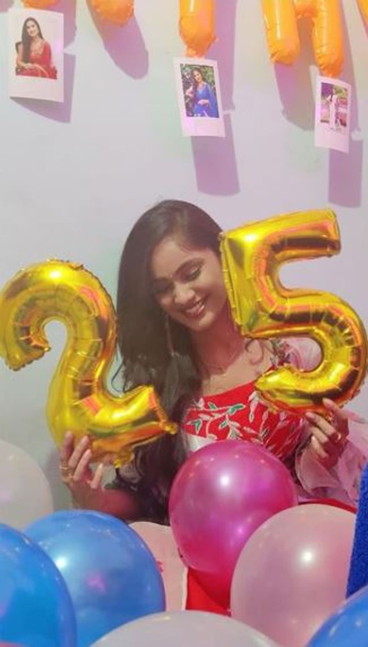 <p>கலைகட்டிய 25 ஆவது பிறந்தநாள் </p> <p>கலைகட்டிய 25 ஆவது பிறந்தநாள் </p>