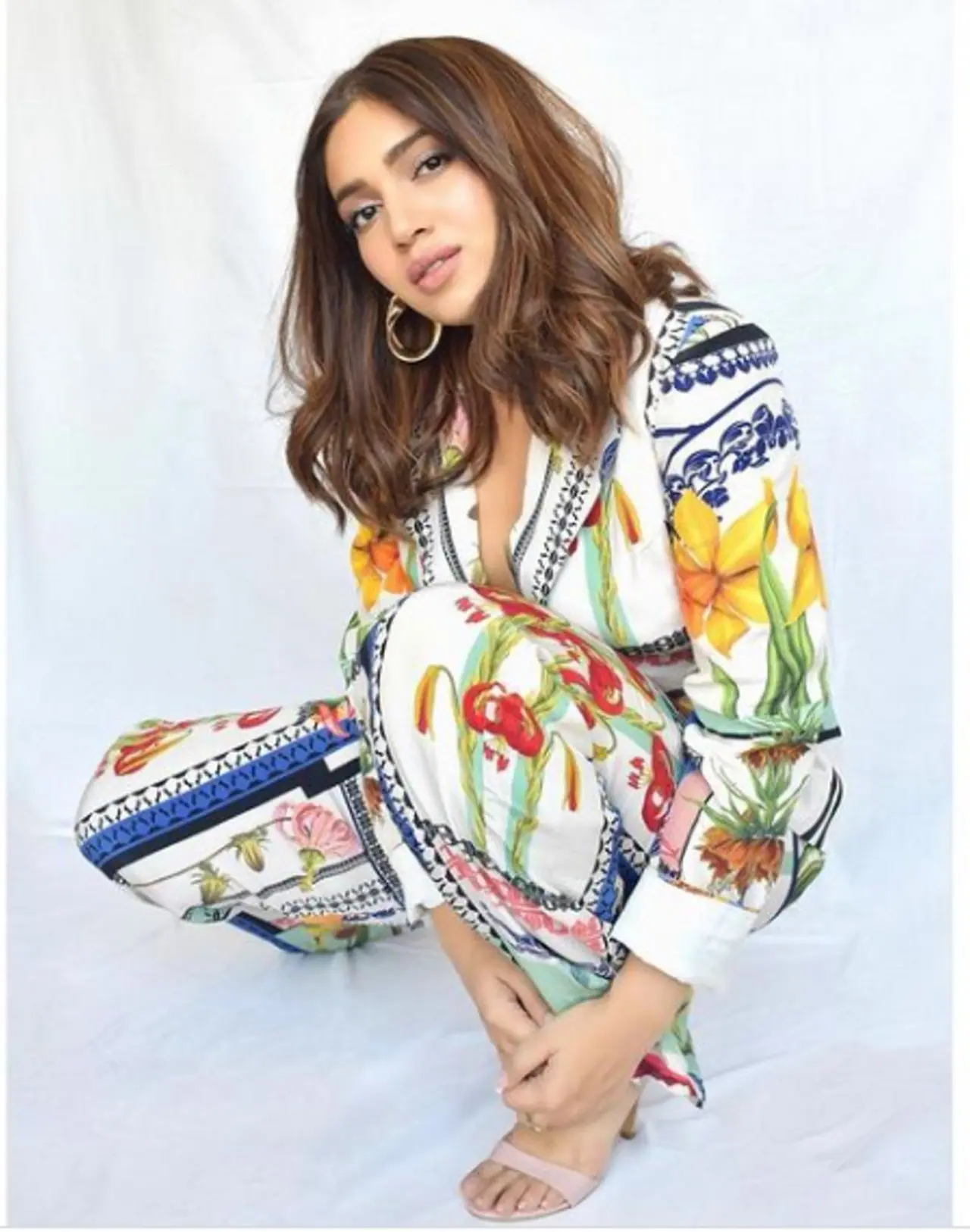 <p>ಬಾಲಿವುಡ್ ನಟಿ ಭೂಮಿ ಪಡ್ನೇಕರ್ ತಮ್ಮ ದುರ್ಗಮತಿ ಮತ್ತು ಸಾಂದ್ ಕೀ ಆಂಖ್ ಸಿನಿಮಾ ಪ್ರಮೋಷನ್ನಲ್ಲಿ ಬ್ಯುಸಿ ಇದ್ದಾರೆ.</p> <p>ಬಾಲಿವುಡ್ ನಟಿ ಭೂಮಿ ಪಡ್ನೇಕರ್ ತಮ್ಮ ದುರ್ಗಮತಿ ಮತ್ತು ಸಾಂದ್ ಕೀ ಆಂಖ್ ಸಿನಿಮಾ ಪ್ರಮೋಷನ್ನಲ್ಲಿ ಬ್ಯುಸಿ ಇದ್ದಾರೆ.</p>