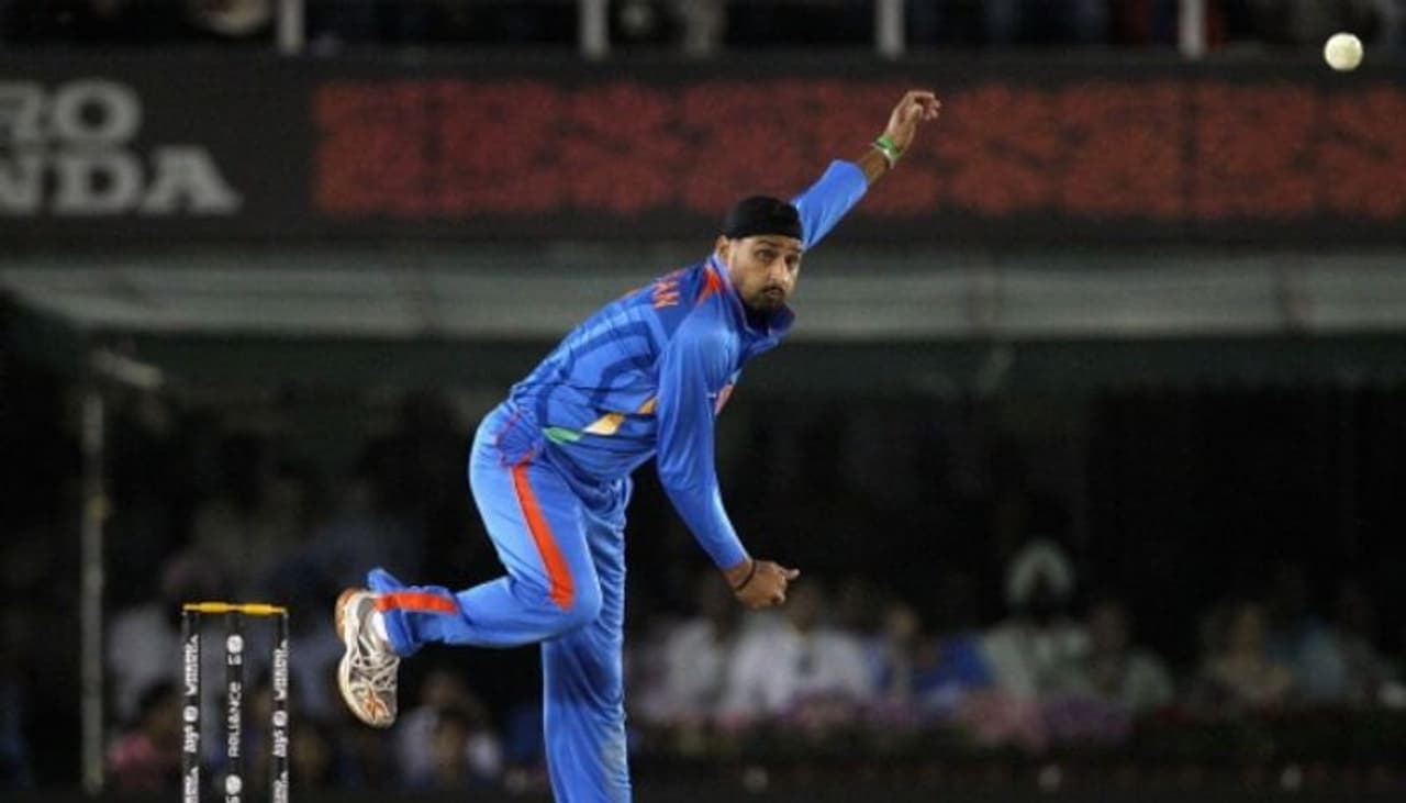 <p>The Indian Premier League 2021 got done with its third match of the season, former champion Kolkata Knight Riders tamed fellow former champion Sunrisers Hyderabad by ten wickets at the MA Chidambaram (Chepauk) Stadium in Chennai on Sunday. The game also witnessed veteran Indian off spinner Harbhajan Singh's first match with the purple army.</p> <p>The Indian Premier League 2021 got done with its third match of the season, former champion Kolkata Knight Riders tamed fellow former champion Sunrisers Hyderabad by ten wickets at the MA Chidambaram (Chepauk) Stadium in Chennai on Sunday. The game also witnessed veteran Indian off spinner Harbhajan Singh's first match with the purple army.</p>