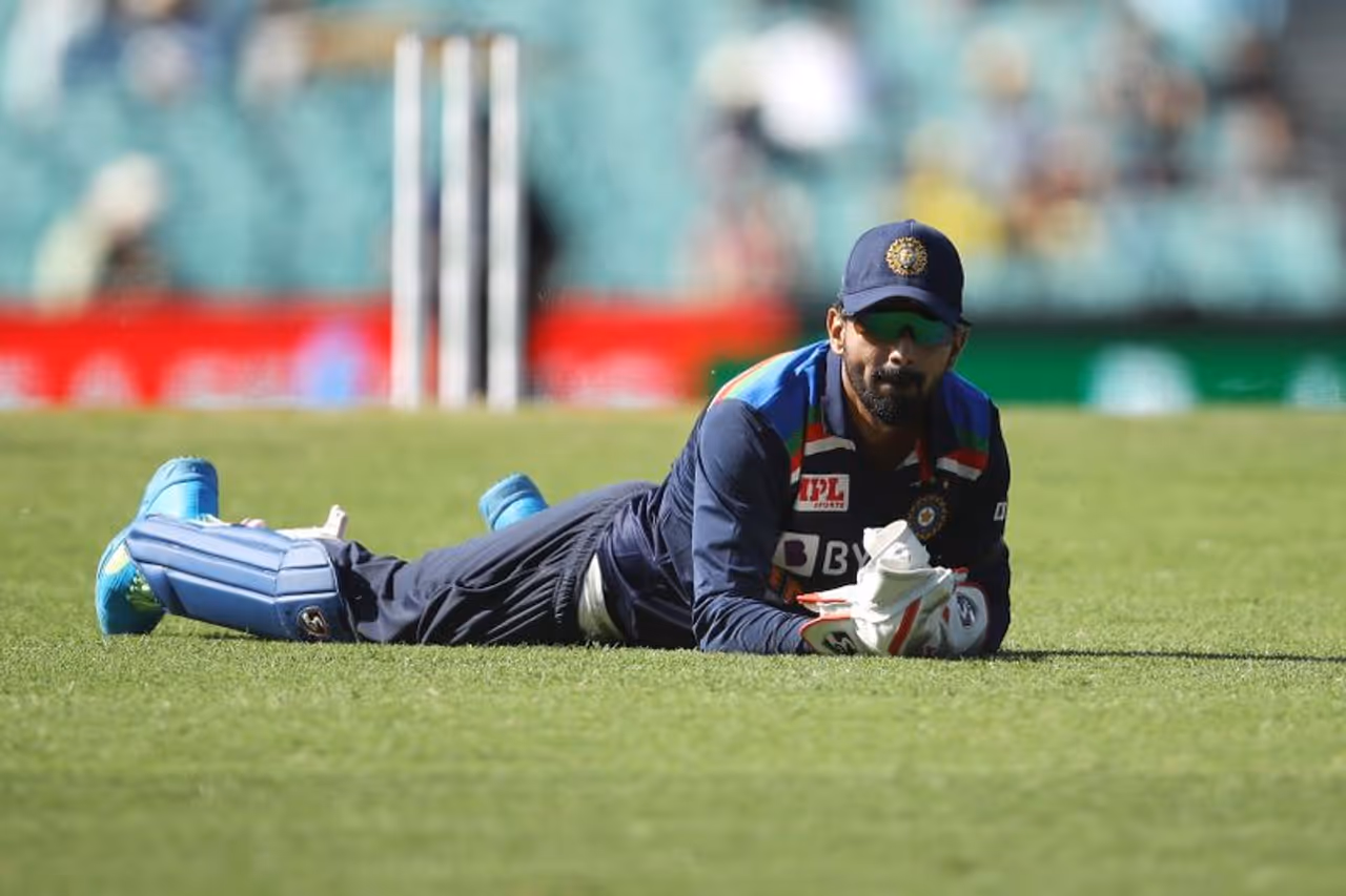 <p>The 2021 Indian Premier League is not failing to entertain the fans with its element of unpredictability. Be it the team batting or bowling first, despite the teams getting off to a terrific start, it has been not easy to predict who would have the last laugh.</p><p> </p><p>Meanwhile, the teams have struggled significantly in the second innings, with the batsmen failing to connect the ball, while the bowlers are finding it hard to bowl with the wet balls. Meanwhile, Punjab Kings skipper KL Rahul feels that changing the ball in the second innings could aid the bowling side and help in keeping the competition clean.</p> <p>The 2021 Indian Premier League is not failing to entertain the fans with its element of unpredictability. Be it the team batting or bowling first, despite the teams getting off to a terrific start, it has been not easy to predict who would have the last laugh.</p><p> </p><p>Meanwhile, the teams have struggled significantly in the second innings, with the batsmen failing to connect the ball, while the bowlers are finding it hard to bowl with the wet balls. Meanwhile, Punjab Kings skipper KL Rahul feels that changing the ball in the second innings could aid the bowling side and help in keeping the competition clean.</p>