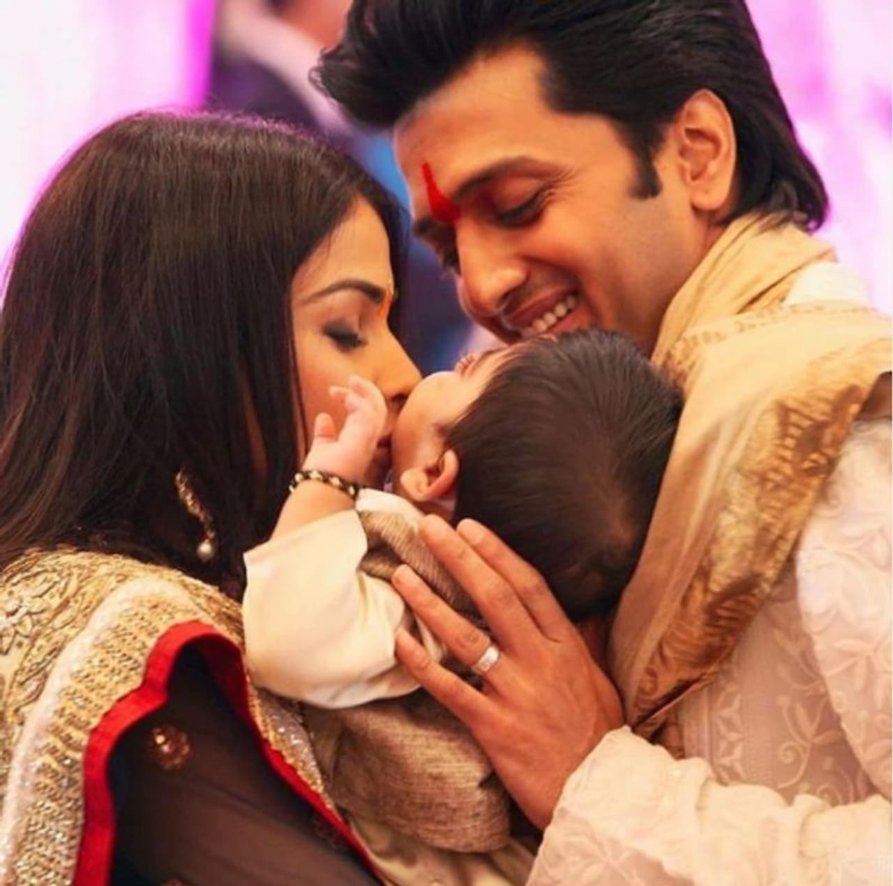 <p>ಖುಷಿ ದಾಂಪತ್ಯದ ಕ್ರೆಡಿಟ್ ಗಂಡನಿಗೆ ಕೊಟ್ಟ ನಟಿ, ಬೇಕನ್ಸಿದಾಗ ಜಗಳ ಮಾಡ್ತಾರಂತೆ ಜೆನಿಲಿಯಾ</p>