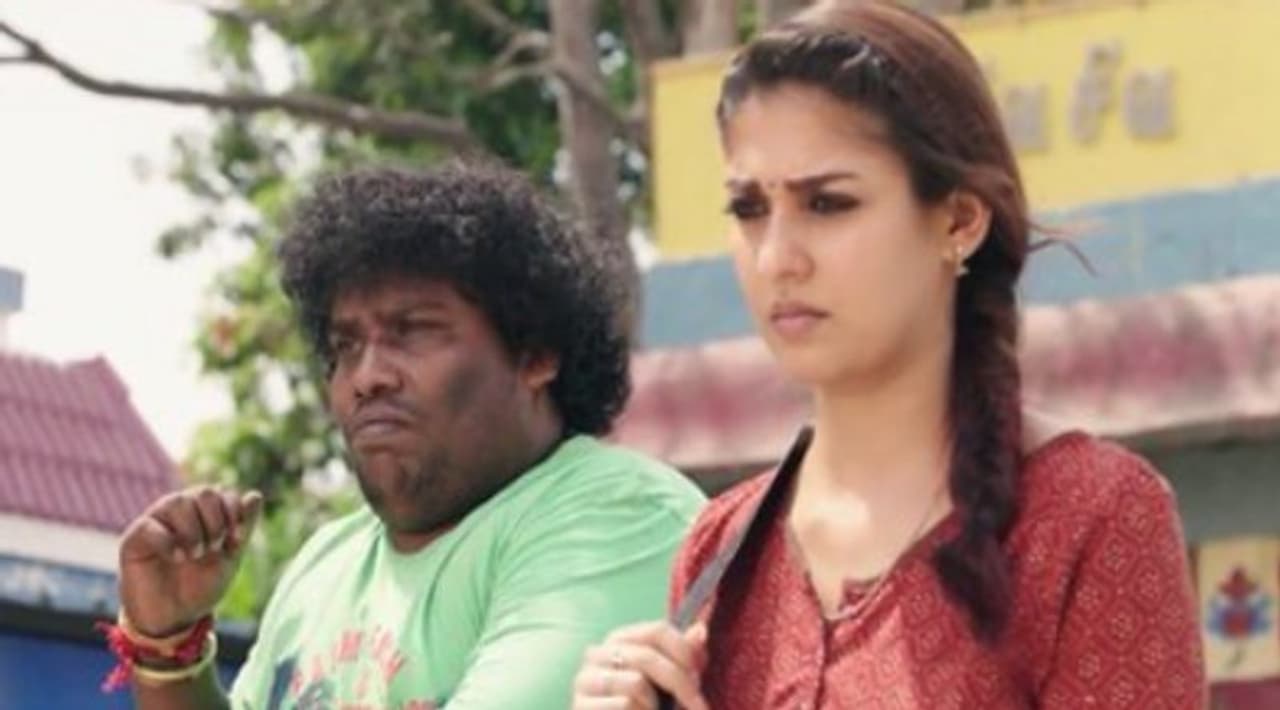 <p>ಗುಂಜನ್ ಸಕ್ಸೇನಾದಲ್ಲಿ ನಟಿಸಿದ ಬಾಲಿವುಡ್ ನಟಿ ಜಾಹ್ನವಿ ಕಪೂರ್ ಇದೀಗ ನಯನತಾರಾ ಅಭಿನಯದ ಕೊಳಮಾವು ಕೋಕಿ ರಿಮೇಕ್ನಲ್ಲಿ ನಟಿಸಲಿದ್ದಾರೆ.</p> <p>ಗುಂಜನ್ ಸಕ್ಸೇನಾದಲ್ಲಿ ನಟಿಸಿದ ಬಾಲಿವುಡ್ ನಟಿ ಜಾಹ್ನವಿ ಕಪೂರ್ ಇದೀಗ ನಯನತಾರಾ ಅಭಿನಯದ ಕೊಳಮಾವು ಕೋಕಿ ರಿಮೇಕ್ನಲ್ಲಿ ನಟಿಸಲಿದ್ದಾರೆ.</p>