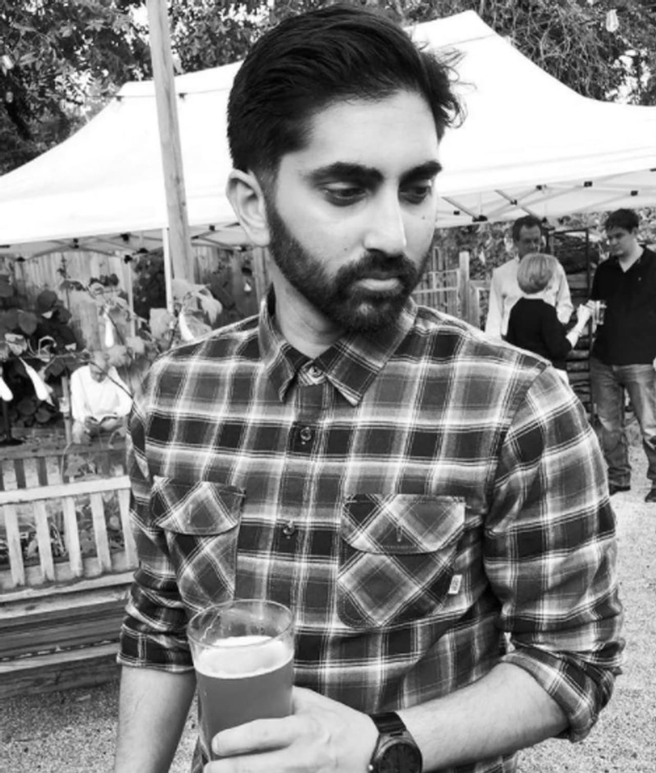 <p>ಬಾಲಿವುಡ್ ನಟಿ ಸನ್ನಿಲಿಯೋನ್ ಸಹೋದರ ಟೇಸ್ಟಿ ಅಡುಗೆ ತಯಾರಿಸ್ತಾರೆ.</p> <p>ಬಾಲಿವುಡ್ ನಟಿ ಸನ್ನಿಲಿಯೋನ್ ಸಹೋದರ ಟೇಸ್ಟಿ ಅಡುಗೆ ತಯಾರಿಸ್ತಾರೆ.</p>