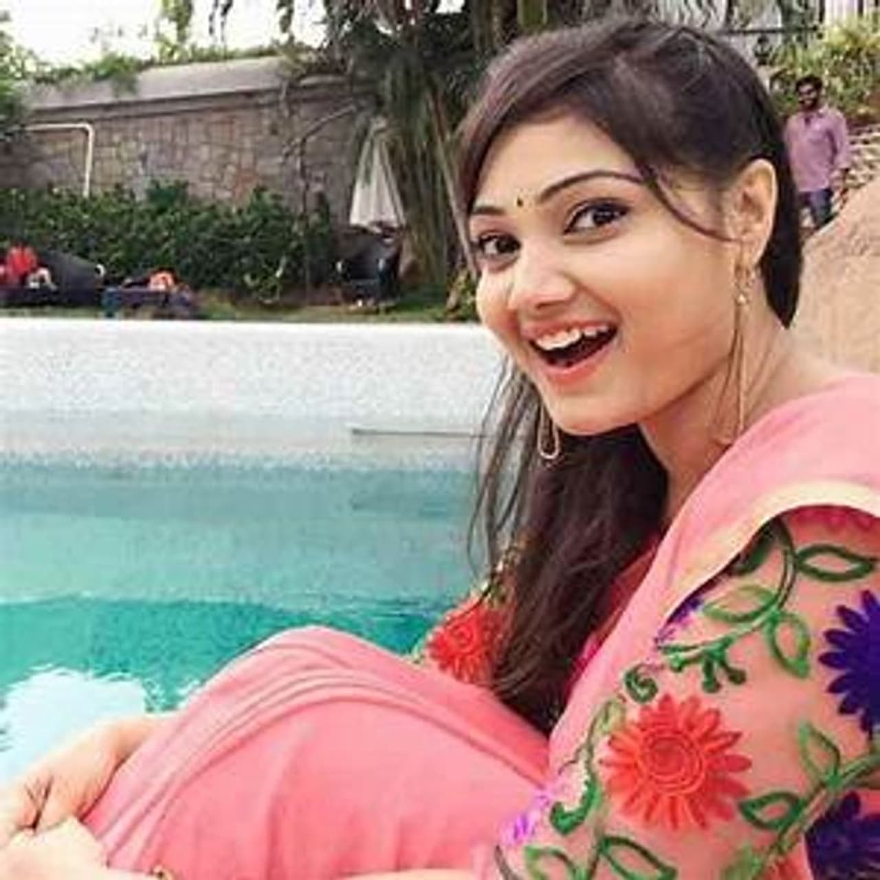 <p>அந்த வகையில் சன் டிவி தொலைக்காட்சியில், இல்லத்தரசிகள் இதயங்களை கவர்ந்த இரண்டு சீரியல் அடுத்தடுத்து முடிக்கப்பட உள்ளதாக வெளியாகியுள்ள தகவல், இந்த சீரியலில் ரசிகர்களை கவலையடைய செய்துள்ளது.</p>