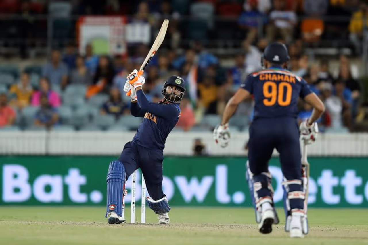 <p>India came up with a fighting performance with the bat, as they steered to a par total of 161/7 against Australia in the first Twenty20 International (T20I) at the Manuka Oval in Canberra on Friday. Wicketkeeper opening batsman KL Rahul was the top scorer, playing a knock of a 40 ball 51, while all rounder Ravindra Jadeja played a late blitz of 44.</p> <p>India came up with a fighting performance with the bat, as they steered to a par total of 161/7 against Australia in the first Twenty20 International (T20I) at the Manuka Oval in Canberra on Friday. Wicketkeeper opening batsman KL Rahul was the top scorer, playing a knock of a 40 ball 51, while all rounder Ravindra Jadeja played a late blitz of 44.</p>