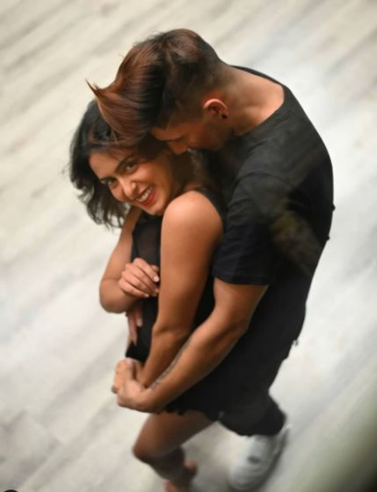 <p>ನಟಿ ಸಂಯುಕ್ತಾ ಹೆಗ್ಡೆಗೆ ಡ್ಯಾನ್ಸ್ ಅಂದ್ರೆ ತುಂಬಾನೇ ಇಷ್ಟ. ಶಾಲೆ, ಕಾಲೇಜು ದಿನಗಳಿಂದಲೂ ಮಿಸ್ ಮಾಡದೆ ಸ್ಪರ್ಧೆಗಳಲ್ಲಿ ಭಾಗವಹಿಸುತ್ತಾರೆ.</p> <p>ನಟಿ ಸಂಯುಕ್ತಾ ಹೆಗ್ಡೆಗೆ ಡ್ಯಾನ್ಸ್ ಅಂದ್ರೆ ತುಂಬಾನೇ ಇಷ್ಟ. ಶಾಲೆ, ಕಾಲೇಜು ದಿನಗಳಿಂದಲೂ ಮಿಸ್ ಮಾಡದೆ ಸ್ಪರ್ಧೆಗಳಲ್ಲಿ ಭಾಗವಹಿಸುತ್ತಾರೆ.</p>