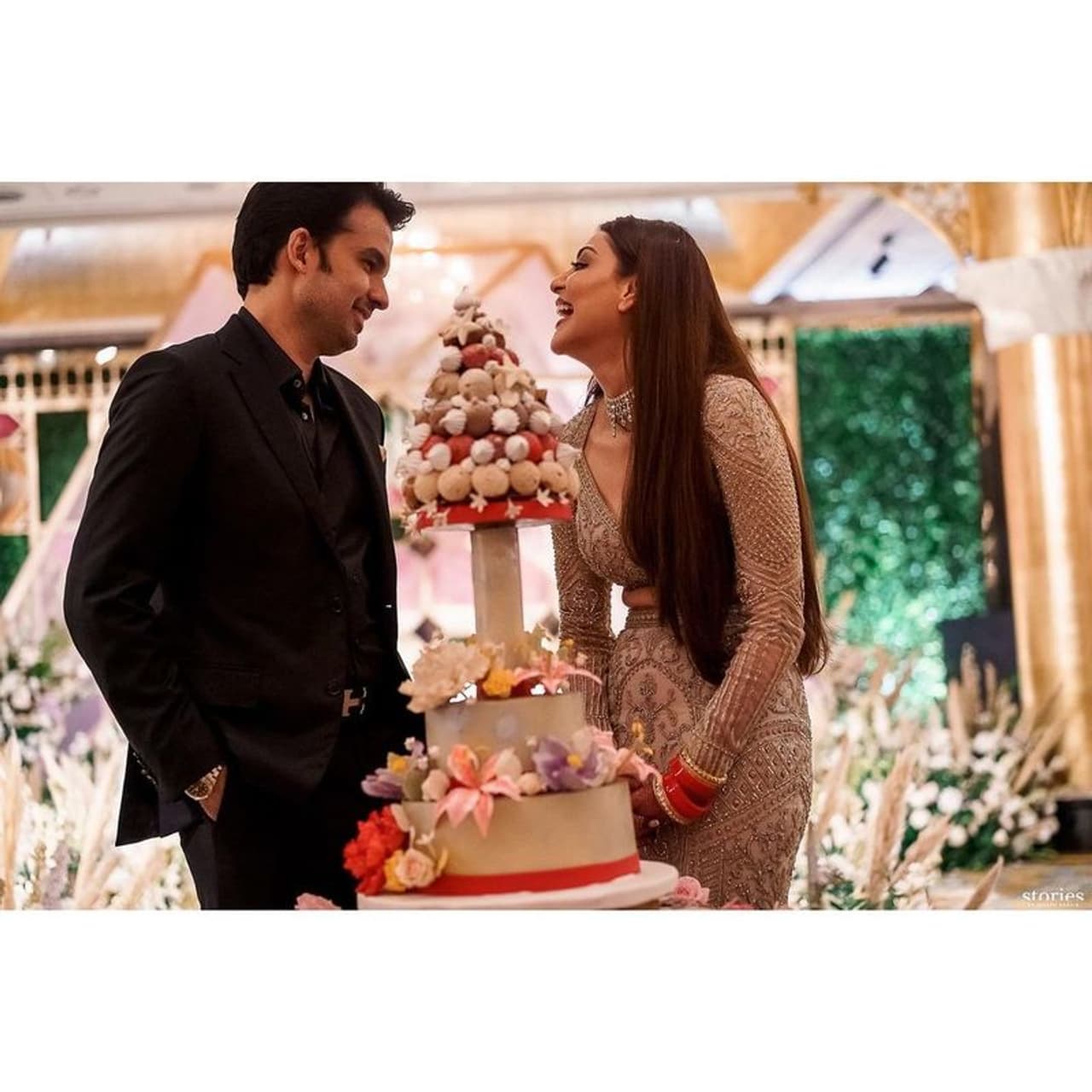 <p>மும்பை தொழிலதிபரை பெற்றோர் சம்மதத்துடன் கரம் பிடித்த காஜல், தனியாக வீடு வாங்கி குடியேறினார்.</p> <p>மும்பை தொழிலதிபரை பெற்றோர் சம்மதத்துடன் கரம் பிடித்த காஜல், தனியாக வீடு வாங்கி குடியேறினார்.</p>