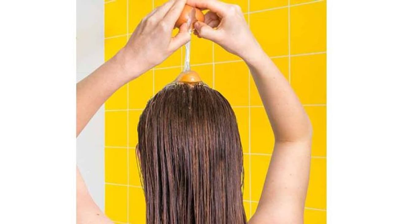 <p>Egg masks for hair is one of the surviving traditional haircare rituals of the world. In a world where pollution and artificial hair products are stripping our hair of all the natural oils and proteins, egg masks can prove to be an effective tool to naturally moisturise and uplift your hair.</p> <p>Egg masks for hair is one of the surviving traditional haircare rituals of the world. In a world where pollution and artificial hair products are stripping our hair of all the natural oils and proteins, egg masks can prove to be an effective tool to naturally moisturise and uplift your hair.</p>