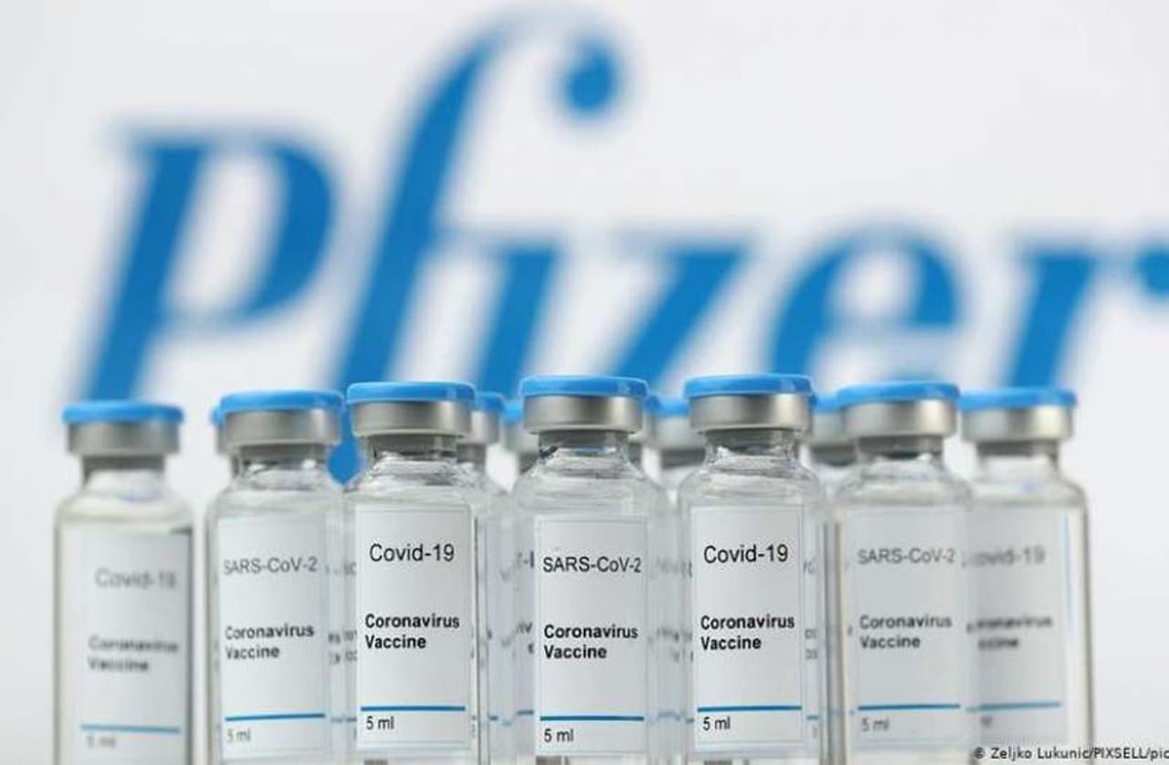 <p>Britain will start rolling out the Covid 19 vaccine developed by Pfizer and BioNTech on Tuesday, the first Western country to start vaccinating its general population in what was hailed as a decisive watershed in defeating the coronavirus.</p> <p>Britain will start rolling out the Covid 19 vaccine developed by Pfizer and BioNTech on Tuesday, the first Western country to start vaccinating its general population in what was hailed as a decisive watershed in defeating the coronavirus.</p>