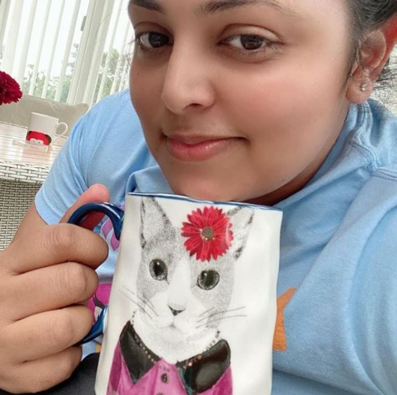 <p> 'ರಶ್ಮಿ' ಚಿತ್ರದ ಮೂಲಕ ಬಾಲನಟಿಯಾಗಿ ಕನ್ನಡ ಚಿತ್ರರಂಗಕ್ಕೆ ಕಾಲಿಟ್ಟ ಸಿಂಧು ಮೆನನ್.</p> <p> 'ರಶ್ಮಿ' ಚಿತ್ರದ ಮೂಲಕ ಬಾಲನಟಿಯಾಗಿ ಕನ್ನಡ ಚಿತ್ರರಂಗಕ್ಕೆ ಕಾಲಿಟ್ಟ ಸಿಂಧು ಮೆನನ್.</p>