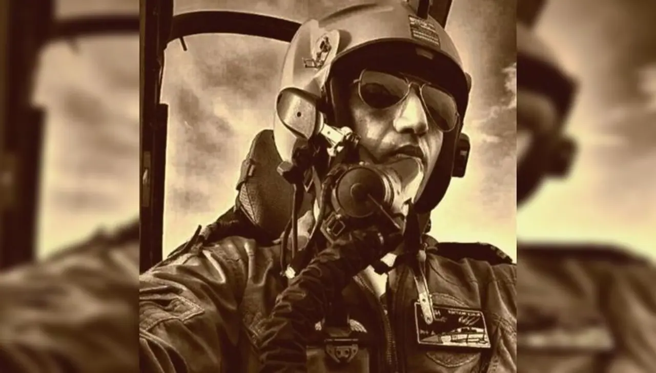 <p>Indian Navy officials said, "Navy has recovered the body of the missing MiG 29K pilot Commander Nishant Singh on the seabed 70 metres below water. It has been found 30 miles off Goa coast after an extensive search. The aircraft had crashed on November 26 while operating over the Arabian Sea."</p><p>All sections of the aircraft wreckage, including ejection seats, have been accounted for using side scan sonar and HD cameras. </p> <p>Indian Navy officials said, "Navy has recovered the body of the missing MiG 29K pilot Commander Nishant Singh on the seabed 70 metres below water. It has been found 30 miles off Goa coast after an extensive search. The aircraft had crashed on November 26 while operating over the Arabian Sea."</p><p>All sections of the aircraft wreckage, including ejection seats, have been accounted for using side scan sonar and HD cameras. </p>