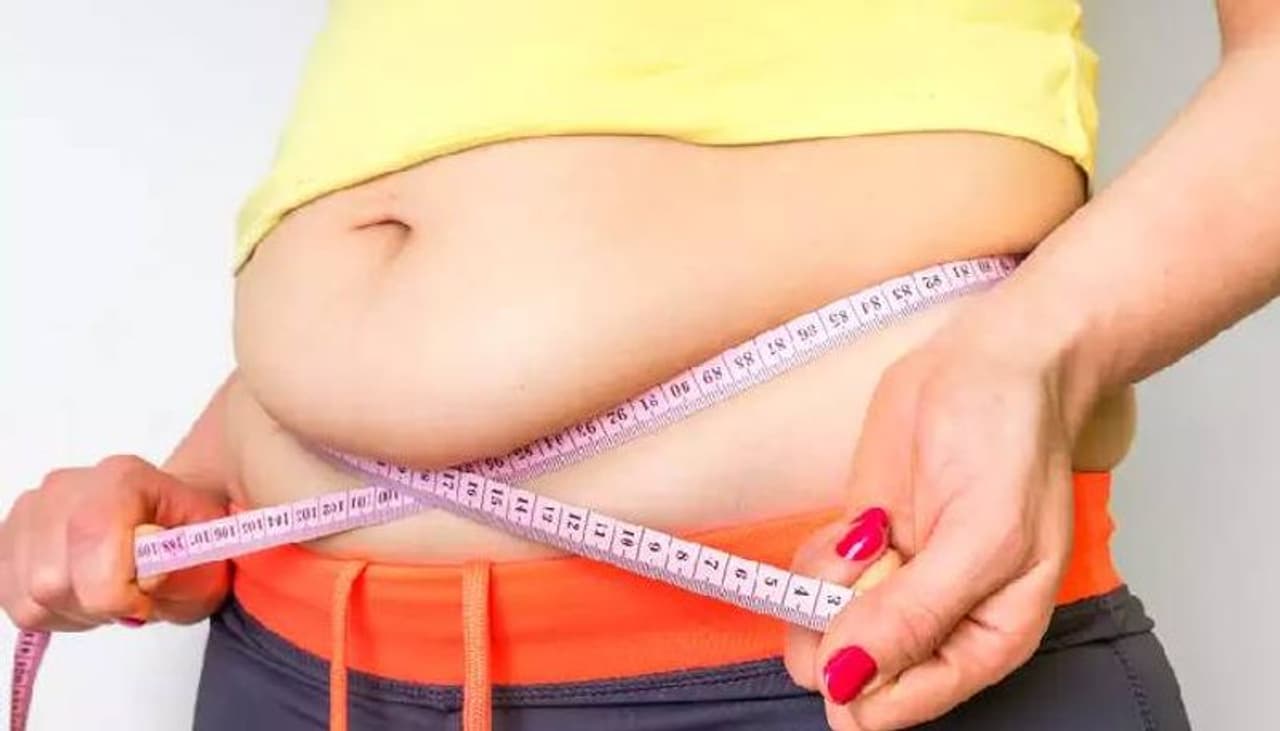 <p>To gain pounds around the belly is easy but to lose them can be a nightmare and even more challenging than what you think. Therefore, it is important to know and understand that losing belly fat is a gradual process that requires the right combination of workout and diet.</p> <p>To gain pounds around the belly is easy but to lose them can be a nightmare and even more challenging than what you think. Therefore, it is important to know and understand that losing belly fat is a gradual process that requires the right combination of workout and diet.</p>