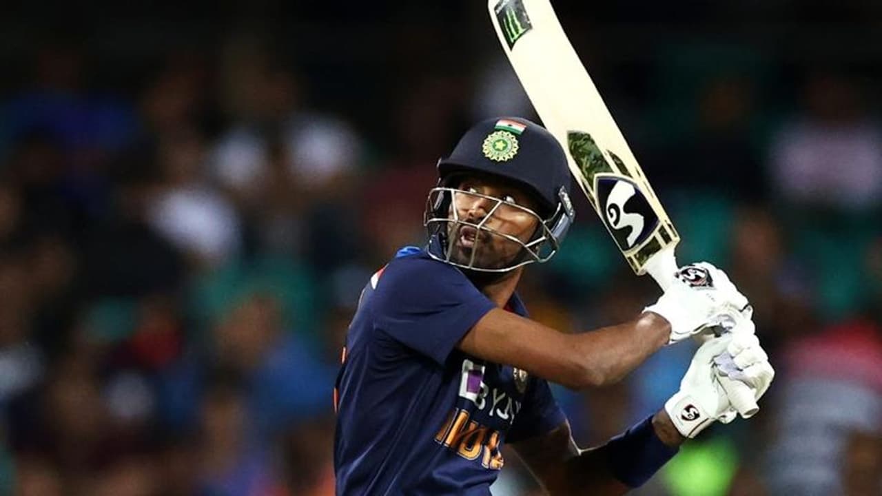 <p>Indian all rounder Hardik Pandya is getting regular at making headlines of late, both on and off the field. As for his on field success, he is coming off an impressive outing in the just concluded limited overs campaign, in Australia, while his status for Test remains to be unknown.</p> <p>Indian all rounder Hardik Pandya is getting regular at making headlines of late, both on and off the field. As for his on field success, he is coming off an impressive outing in the just concluded limited overs campaign, in Australia, while his status for Test remains to be unknown.</p>