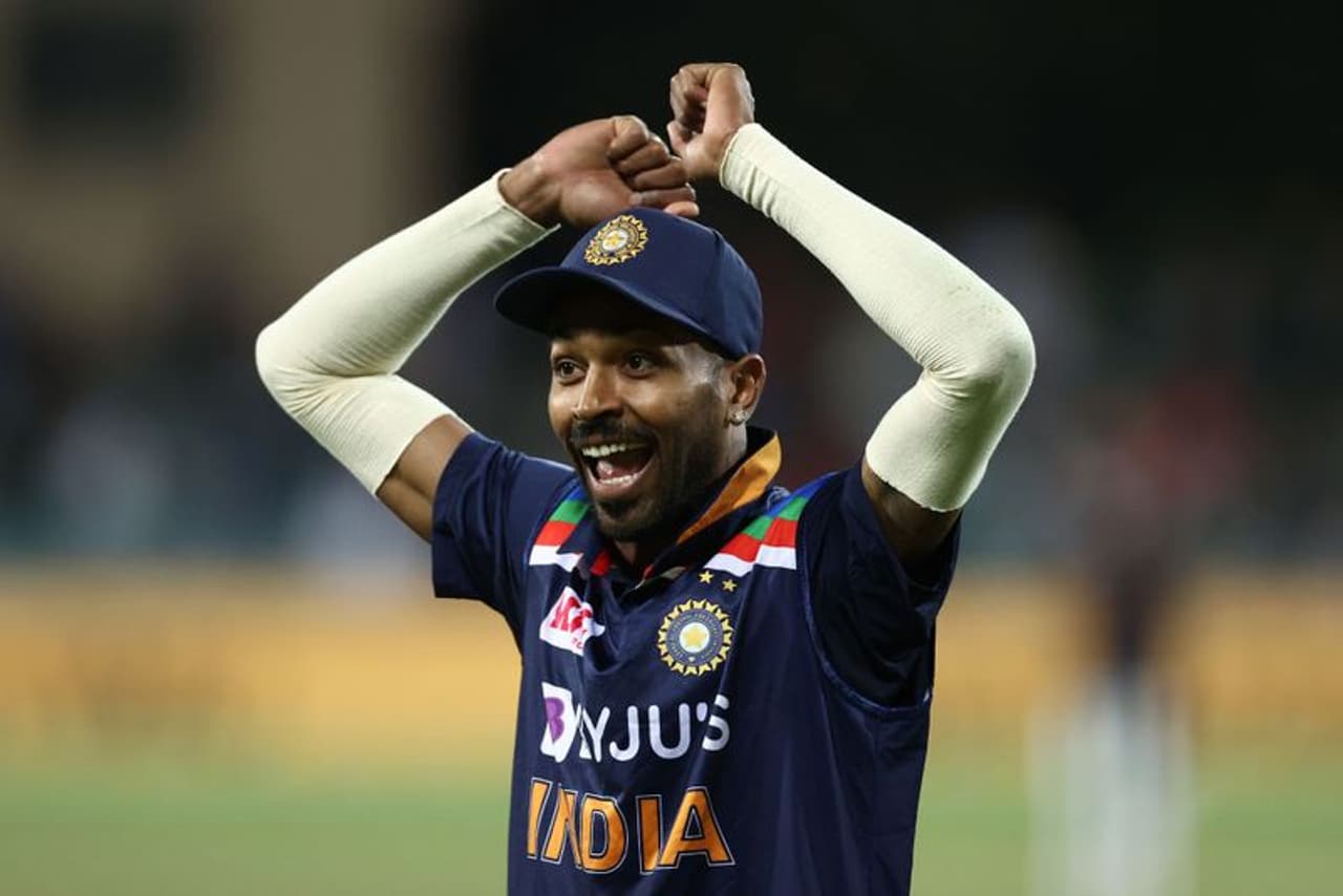 <p>Indian all rounder, Hardik Pandya has made a name for himself in Team India. His explosive batting skills and good fast bowling abilities have made him a prominent member of the side.</p> <p>Indian all rounder, Hardik Pandya has made a name for himself in Team India. His explosive batting skills and good fast bowling abilities have made him a prominent member of the side.</p>