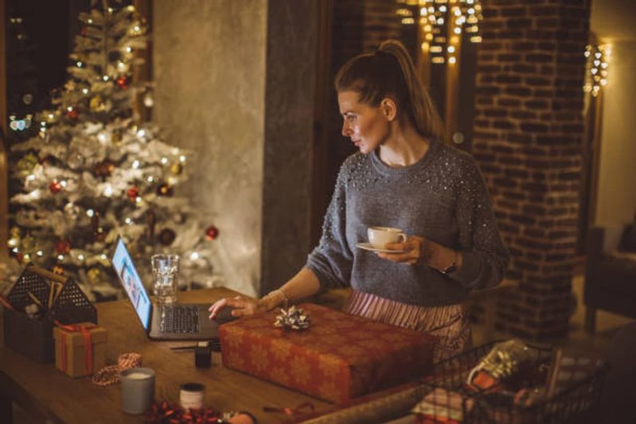 <p style="text align: justify;">It's been 10 months now we are facing a pandemic, and stuck at our home, though a lot of things have been eased out. So, let's take a look at how we can change our work desk to make it a little more exciting.</p>