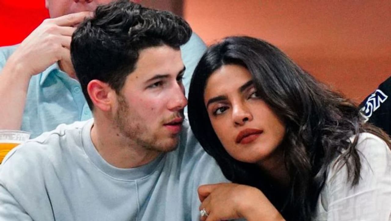 <p>The butterflies you get in stomach before meeting that someone special is a surreal feeling. Celebrities are no different, Priyanka Chopra and Nick Jonas's dating rumours were highlighted in 2017, and ever since they are serving major couple goals.</p> <p>The butterflies you get in stomach before meeting that someone special is a surreal feeling. Celebrities are no different, Priyanka Chopra and Nick Jonas's dating rumours were highlighted in 2017, and ever since they are serving major couple goals.</p>