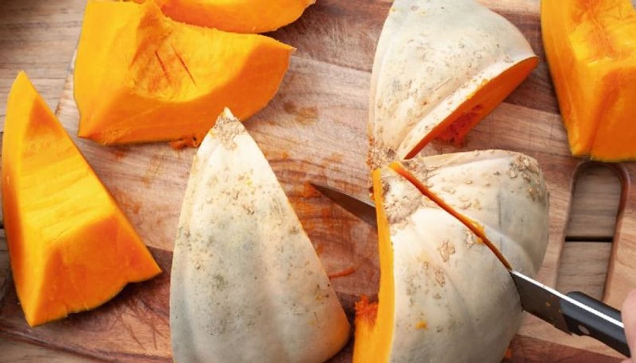 <p>ఆరోగ్యం విషయంలో ఎంత జాగ్రత్తగా ఉన్నా.. ఎన్ని ముందు జాగ్రత్తలు తీసుకున్నా ఏదో ఒక సమస్య వేధిస్తూనే ఉంటుంది. దీంతో అంతిమంగా బాడీ షేప్ అవుట్ అవ్వడం, &nbsp;బరువు పెరగడం కనిపిస్తుంది.&nbsp;</p>