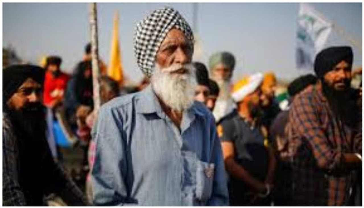 <p>ರೈತರ ಪ್ರತಿಭಟನೆ ಮತ್ತೊಂದು ಹಂತಕ್ಕೆ ತಲುಪುತ್ತಿದೆ. ದೆಹಲಿ ಗಡಿಯಲ್ಲಿ ಪಂಜಾಬ್, ಹರ್ಯಾಣ ಸೇರಿದಂತೆ ಹಲವು ಭಾಗಗಳಿಂದ ರೈತರು ದೆಹಲಿ ಸೇರಿದ್ದಾರೆ. </p> <p>ರೈತರ ಪ್ರತಿಭಟನೆ ಮತ್ತೊಂದು ಹಂತಕ್ಕೆ ತಲುಪುತ್ತಿದೆ. ದೆಹಲಿ ಗಡಿಯಲ್ಲಿ ಪಂಜಾಬ್, ಹರ್ಯಾಣ ಸೇರಿದಂತೆ ಹಲವು ಭಾಗಗಳಿಂದ ರೈತರು ದೆಹಲಿ ಸೇರಿದ್ದಾರೆ. </p>