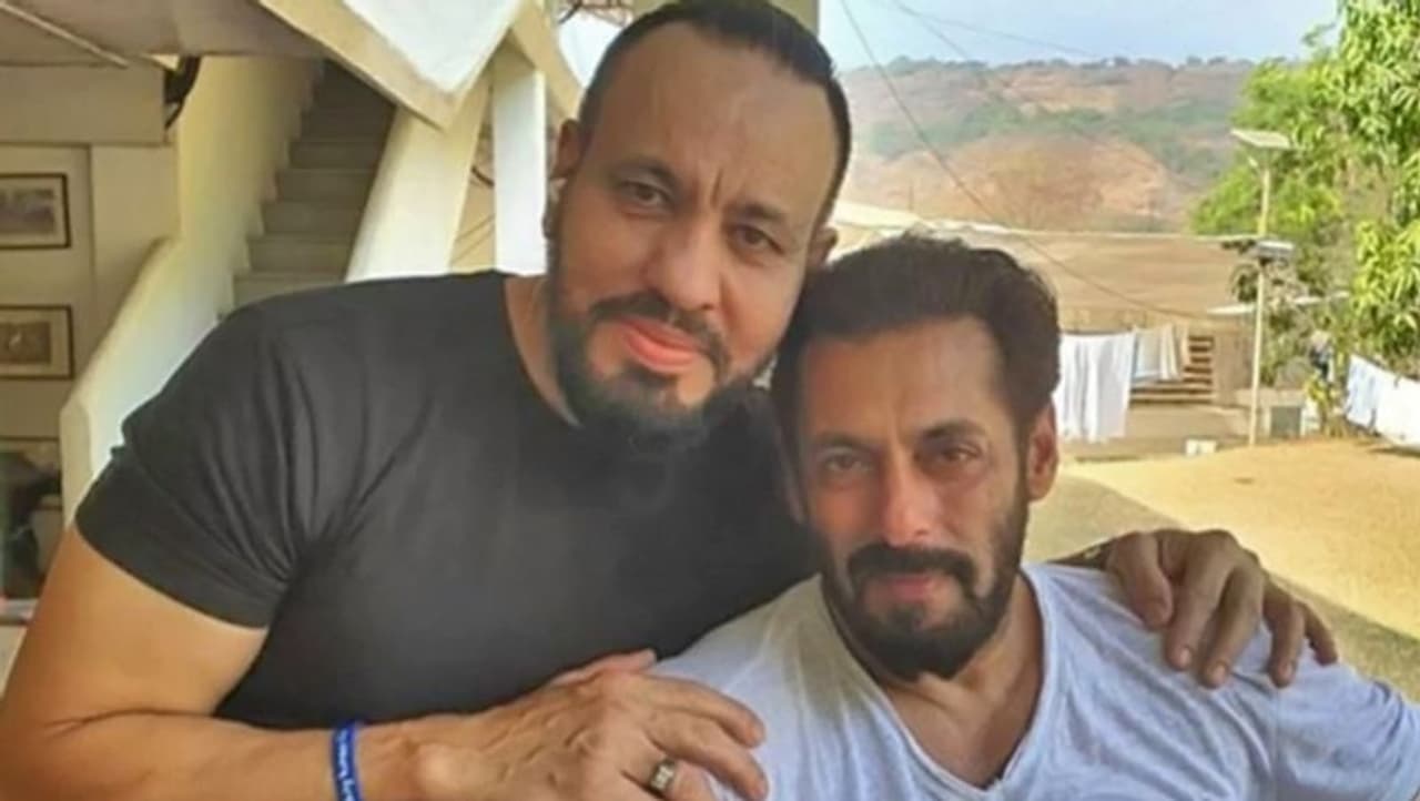 <p>Salman Khan's personal bodyguard Shera provided security to Justin Bieber at his India concert and has earlier done the job for many international celebrities when they visited the country.</p>