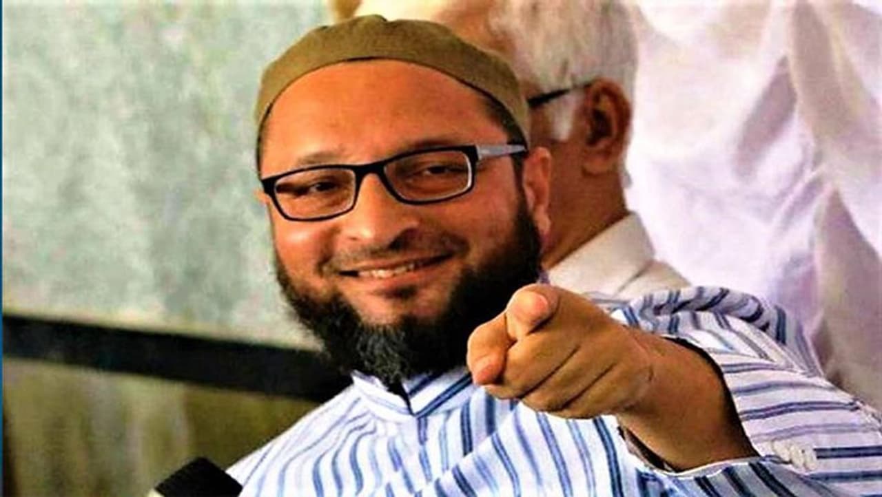 <p>Owaisi said that he would speak to Bengal AIMIM leaders and if they are ready to contest in the upcoming assembly polls in Bengal then the party will take the final decision.<br />&nbsp;</p>