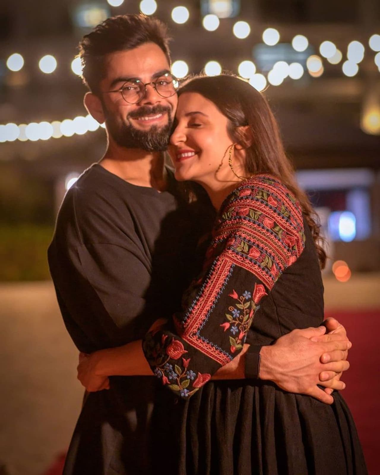 <p>Indian skipper, Virat Kohli, and his Bollywood wife, Anushka Sharma, is the most talked couple in the cricket and Bollywood industry. Meanwhile, Anushka is in the headlines of late, as she would give birth to their first child in almost a month.</p> <p>Indian skipper, Virat Kohli, and his Bollywood wife, Anushka Sharma, is the most talked couple in the cricket and Bollywood industry. Meanwhile, Anushka is in the headlines of late, as she would give birth to their first child in almost a month.</p>