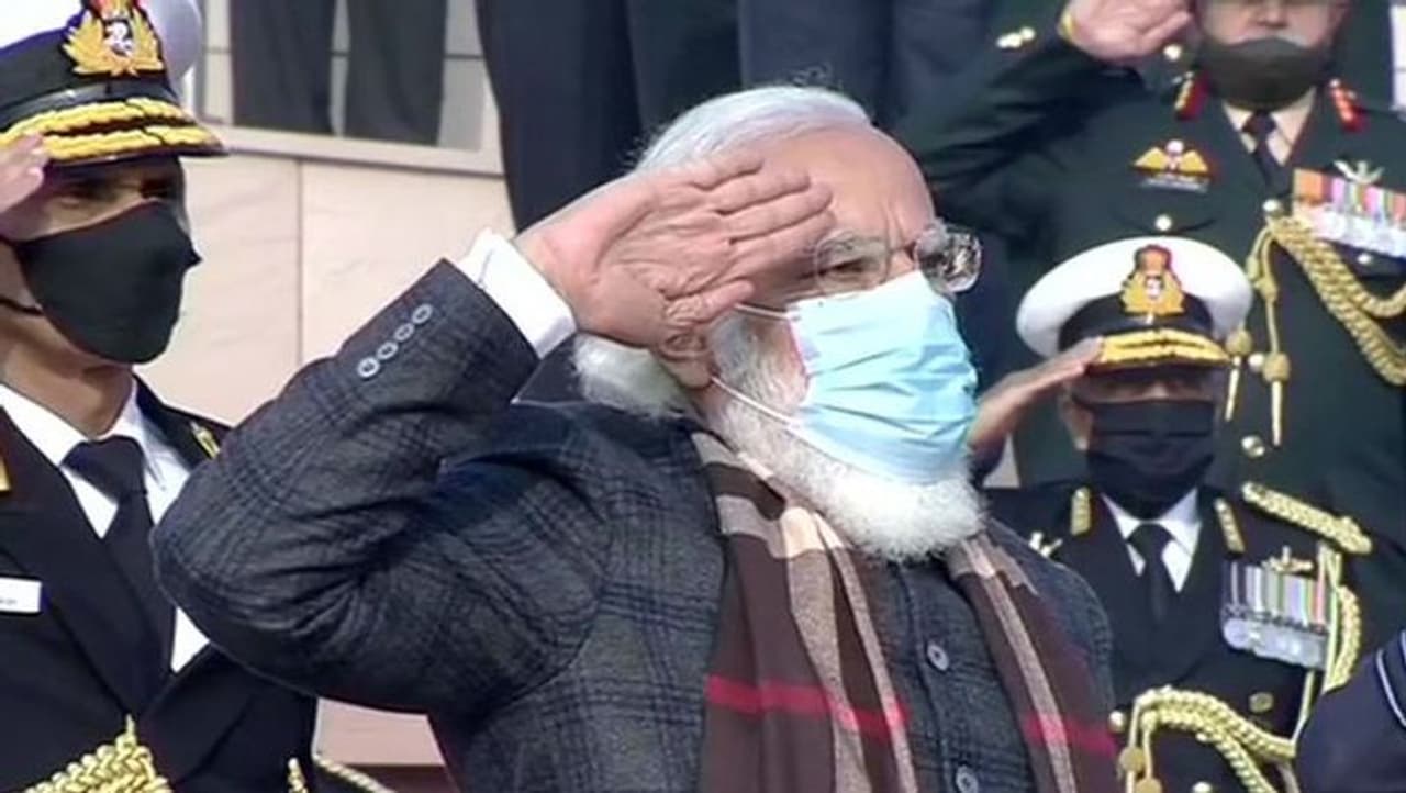 <p>Prime Minister Narendra Modi on Wednesday lit the eternal flame 'Swarnim Vijay Mashaal' at National War Memorial to mark 50th anniversary of Vijay Diwas India's victory over Pakistan in the 1971 war.</p> <p>Prime Minister Narendra Modi on Wednesday lit the eternal flame 'Swarnim Vijay Mashaal' at National War Memorial to mark 50th anniversary of Vijay Diwas India's victory over Pakistan in the 1971 war.</p>