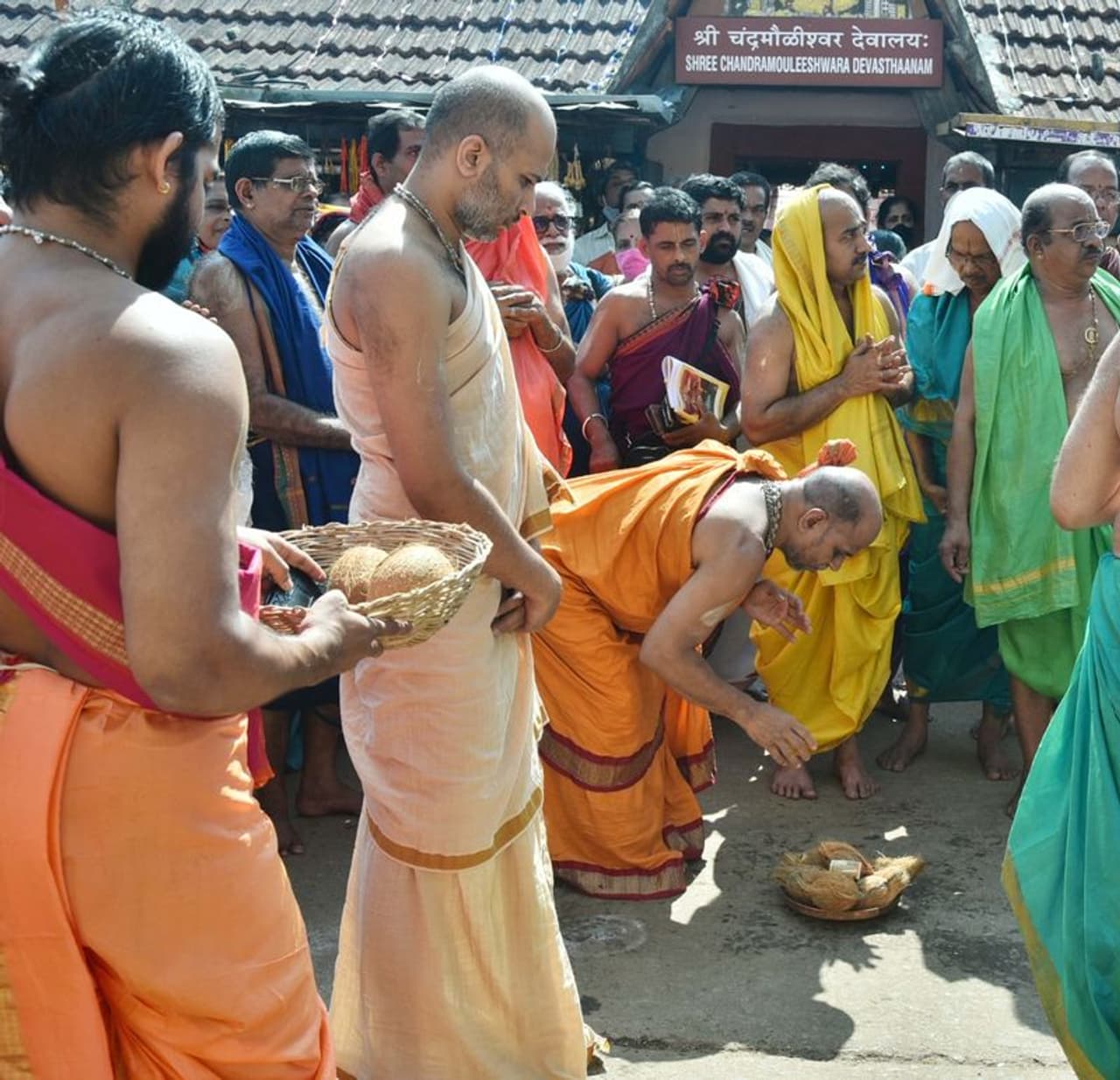 <p>ಉಡುಪಿಯ ಚಂದ್ರಮೌಳೀಶ್ವರ ದೇಗುಲದ ವೈಭವದ ರಥೋತ್ಸವ</p> <p>ಉಡುಪಿಯ ಚಂದ್ರಮೌಳೀಶ್ವರ ದೇಗುಲದ ವೈಭವದ ರಥೋತ್ಸವ</p>