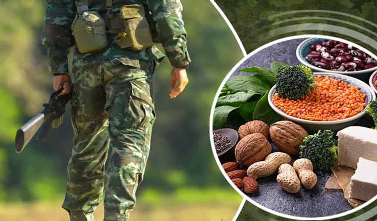 <p>ವಿಶೇಷವಾಗಿ ಈ ಡಯಟ್ ಪ್ಲಾನ್ ಅನ್ನು ಮಿಲಿಟರಿಯಲ್ಲಿ ನೇಮಕಗೊಂಡವರಿಗೆಂದು ಡಿಸೈನ್ ಮಾಡಲಾಗಿದೆ. ಅವರು ಫಿಟ್ ಆಗಿರಲು ಸಹಾಯ ಮಾಡಲು ಇದು ಸೂಕ್ತ ಎಂದು ಹೆಳಲಾಗುತ್ತದೆ. </p> <p>ವಿಶೇಷವಾಗಿ ಈ ಡಯಟ್ ಪ್ಲಾನ್ ಅನ್ನು ಮಿಲಿಟರಿಯಲ್ಲಿ ನೇಮಕಗೊಂಡವರಿಗೆಂದು ಡಿಸೈನ್ ಮಾಡಲಾಗಿದೆ. ಅವರು ಫಿಟ್ ಆಗಿರಲು ಸಹಾಯ ಮಾಡಲು ಇದು ಸೂಕ್ತ ಎಂದು ಹೆಳಲಾಗುತ್ತದೆ. </p>