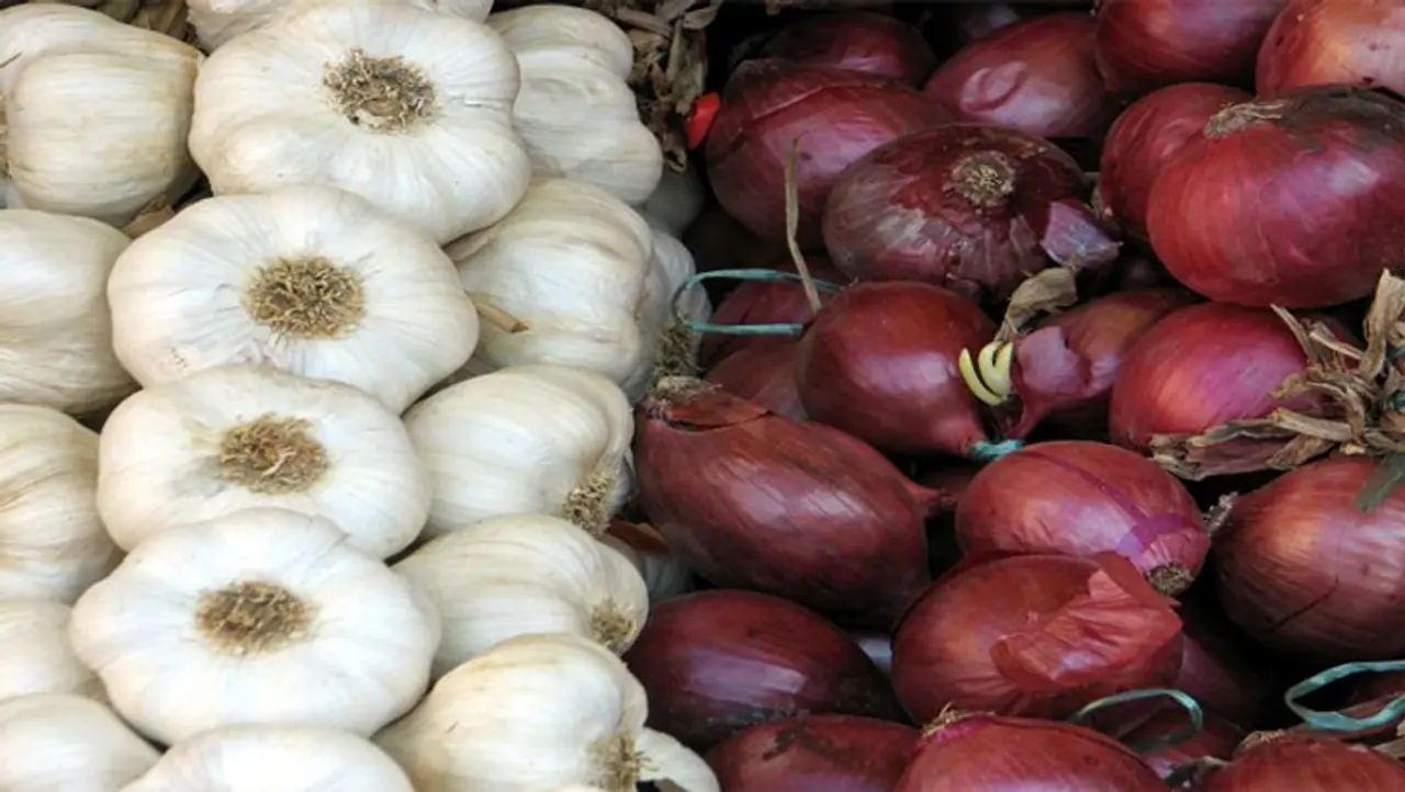 Raw Garlic and Shallots Benefits In Tamil Raw Garlic and Shallots Benefits In Tamil
