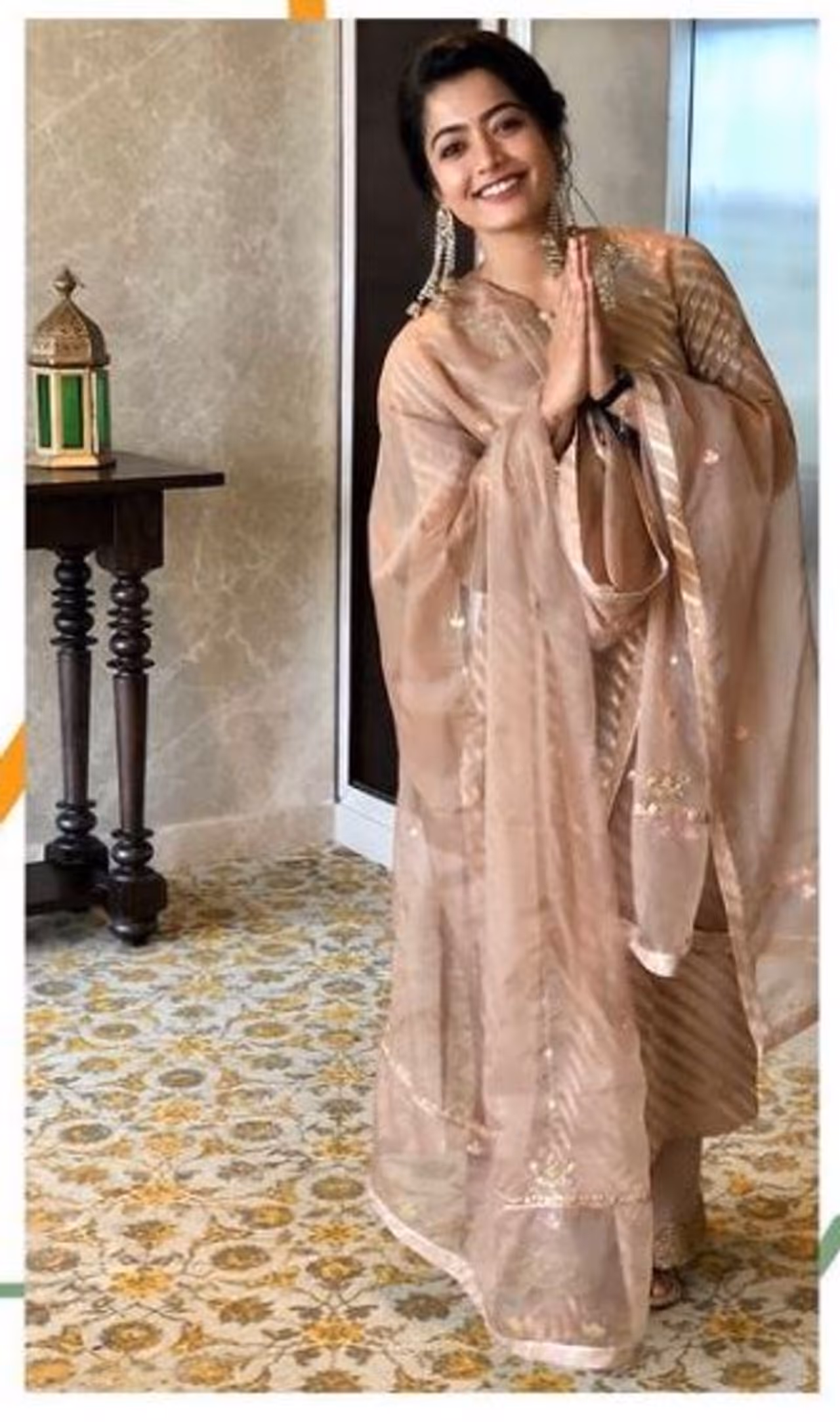 <p>Sandalwood actress and Kodagu beauty Rashmika Mandanna is on cloud nine after her first film song 'Belageddu Yara Mukhava' from her first film 'Kirik Party' breached the 100 million mark.</p>