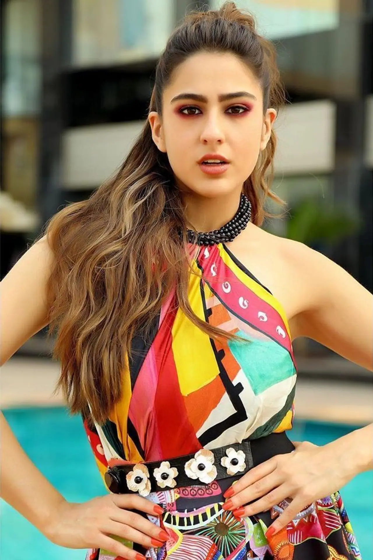 <p>ಕೇದರ್‌ನಾಥ್‌ ಸಿನಿಮಾ ಮೂಲಕ ಎಂಟ್ರಿ ಕೊಟ್ಟ ಸೈಫ್‌ ಆಲಿ ಖಾನ್‌ ಹಾಗೂ ಅಮೃತಾ ಸಿಂಗ್‌ ಪುತ್ರಿ ತಮ್ಮ ಟ್ಯಾಲೆಂಟ್‌ ಮೂಲಕ ನಿಧಾನವಾಗಿ ಜನಪ್ರಿಯಗೊಳ್ಳುತ್ತಿದ್ದಾರೆ.</p>