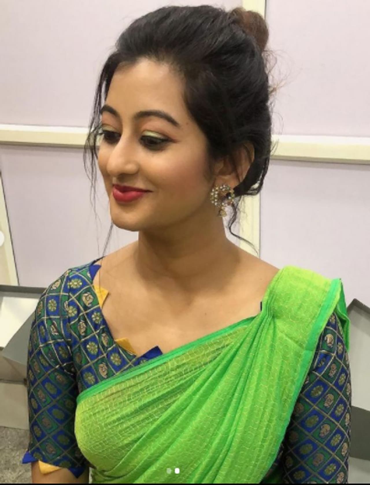 <p>ಸೀರೆಗೆ ಚಂದದ ಲುಕ್ ಬರಬೇಕೆಂದರೆ ಅಷ್ಟೇ ಚಂದದ ಬ್ಲೌಸ್ ಕೂಡಾ ಬೇಕು.</p> <p>ಸೀರೆಗೆ ಚಂದದ ಲುಕ್ ಬರಬೇಕೆಂದರೆ ಅಷ್ಟೇ ಚಂದದ ಬ್ಲೌಸ್ ಕೂಡಾ ಬೇಕು.</p>