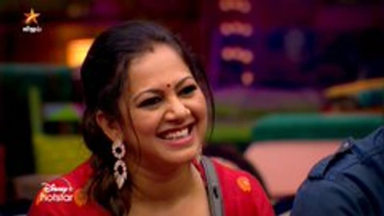 <p>கடந்த ஆண்டு துவங்கிய பிக் பாஸ் சீசன் 4 நிகழ்ச்சியில் போட்டியாளர்களில் ஒருவராக கலந்து கொண்டு, இந்த நிகழ்ச்சிக்கு கூடுதல் சுவாரஸ்யத்தை ஏற்படுத்தி கொடுத்தார் அர்ச்சனா.<br /> </p> <p>கடந்த ஆண்டு துவங்கிய பிக் பாஸ் சீசன் 4 நிகழ்ச்சியில் போட்டியாளர்களில் ஒருவராக கலந்து கொண்டு, இந்த நிகழ்ச்சிக்கு கூடுதல் சுவாரஸ்யத்தை ஏற்படுத்தி கொடுத்தார் அர்ச்சனா.<br /> </p>