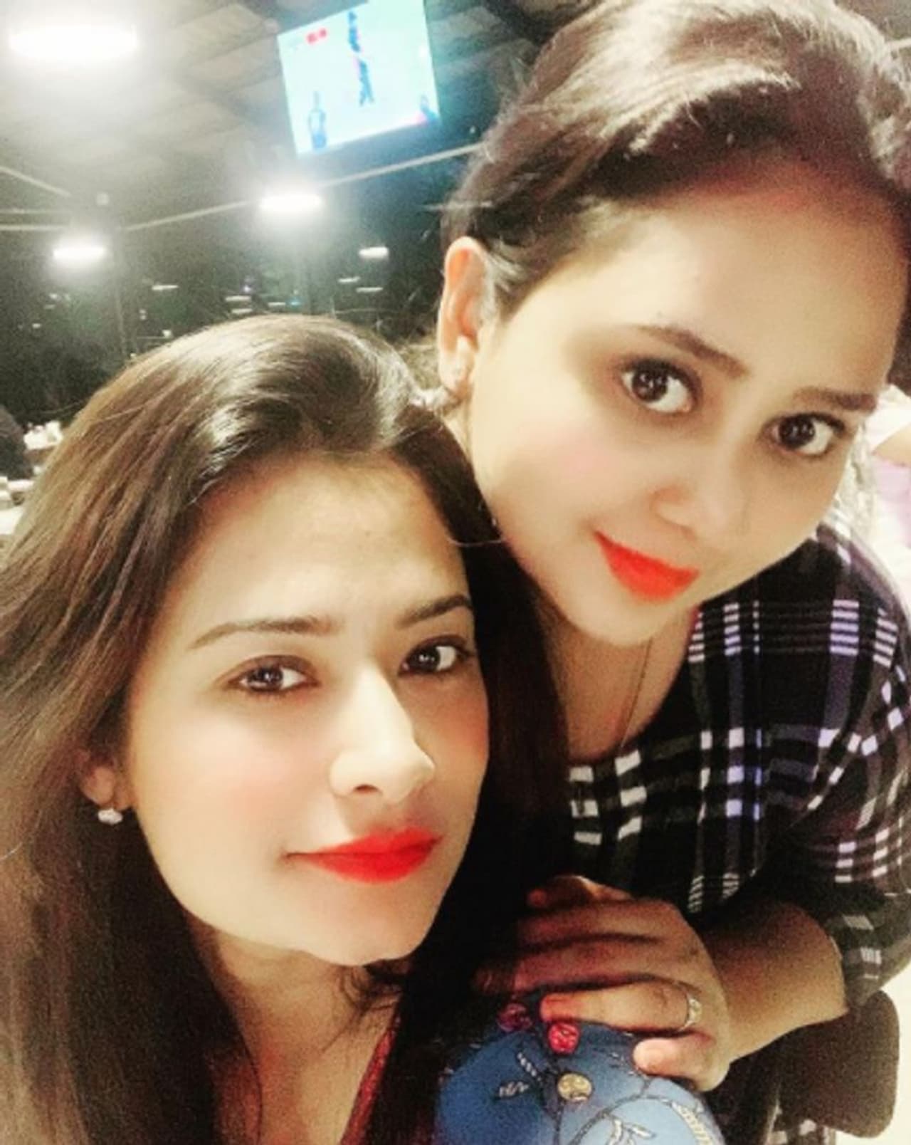 <p>ಅಮೂಲ್ಯ ಶಿಲ್ಪಾ ಗಣೇಶ್ ಬೆಸ್ಟ್ ಫ್ರೆಂಡ್ಸ್: ಇವರಿಬ್ಬರಿಗೂ ಇದ್ದಾರೆ ಕಾಮನ್ ಲವರ್..!</p> <p>ಅಮೂಲ್ಯ ಶಿಲ್ಪಾ ಗಣೇಶ್ ಬೆಸ್ಟ್ ಫ್ರೆಂಡ್ಸ್: ಇವರಿಬ್ಬರಿಗೂ ಇದ್ದಾರೆ ಕಾಮನ್ ಲವರ್..!</p>