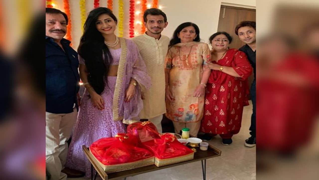 <p>Prominent Indian leg spinner Yuzvendra Chahal has tied the knot with his fiancee Dhanashree Verma. It all happened on Tuesday, as the couple got hitched in a private ceremony.</p>