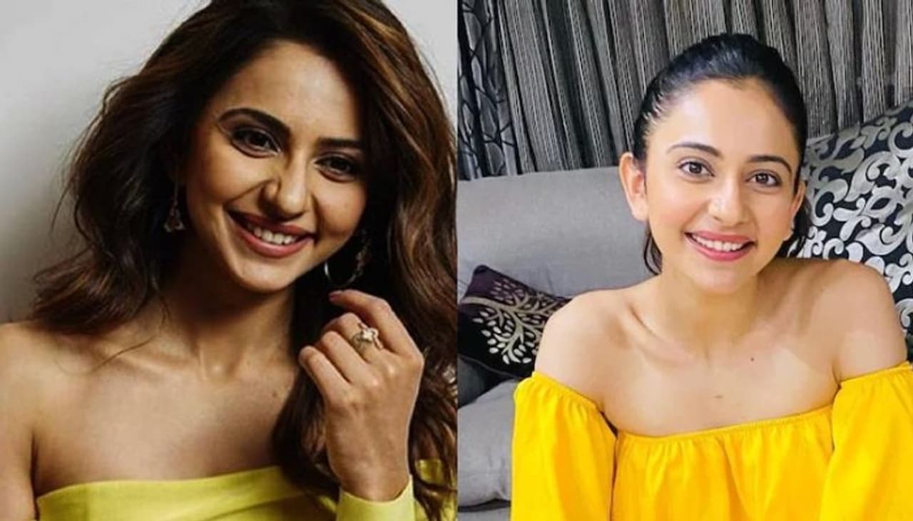 <p><br />అందాల నటి రకుల్ ప్రీత్ సింగ్ జోష్ గురించి చెప్పనక్కర్లేదు. చిన్న సినిమాలైన.. స్టార్ హీరోలతో సినిమాలు అయినా బిజీ షెడ్యూల్ తో వరుస సినిమాలు చేస్తుంటుంది. </p> <p><br />అందాల నటి రకుల్ ప్రీత్ సింగ్ జోష్ గురించి చెప్పనక్కర్లేదు. చిన్న సినిమాలైన.. స్టార్ హీరోలతో సినిమాలు అయినా బిజీ షెడ్యూల్ తో వరుస సినిమాలు చేస్తుంటుంది. </p>