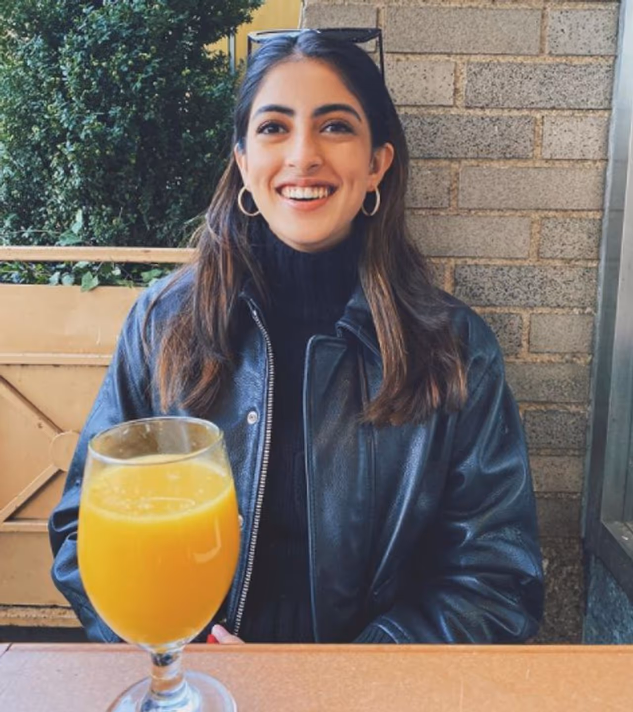 <p>ಬಾಲಿವುಡ್ ನಟ ಅಮಿತಾಭ್ ಬಚ್ಚನ್ ಮೊಮ್ಮಗಳು ನವ್ಯಾ ನವೇಲಿ ನಂದಾ ತಮ್ಮ ಇನ್‌ಸ್ಟಾಗ್ರಾಂ ಖಾತೆಯನ್ನು ಪಬ್ಲಿಕ್ ಮಾಡಿದ್ದಾರೆ.</p>