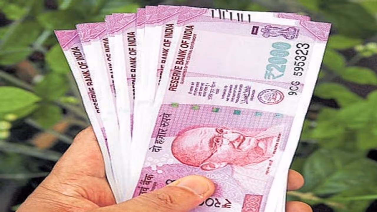 <p>We live in times where the inflation rate is higher than our salary growth rate. So, it becomes tough for us to manage our day to day expenditures and aspire to buy something that may be our dream home or car.</p> <p>We live in times where the inflation rate is higher than our salary growth rate. So, it becomes tough for us to manage our day to day expenditures and aspire to buy something that may be our dream home or car.</p>